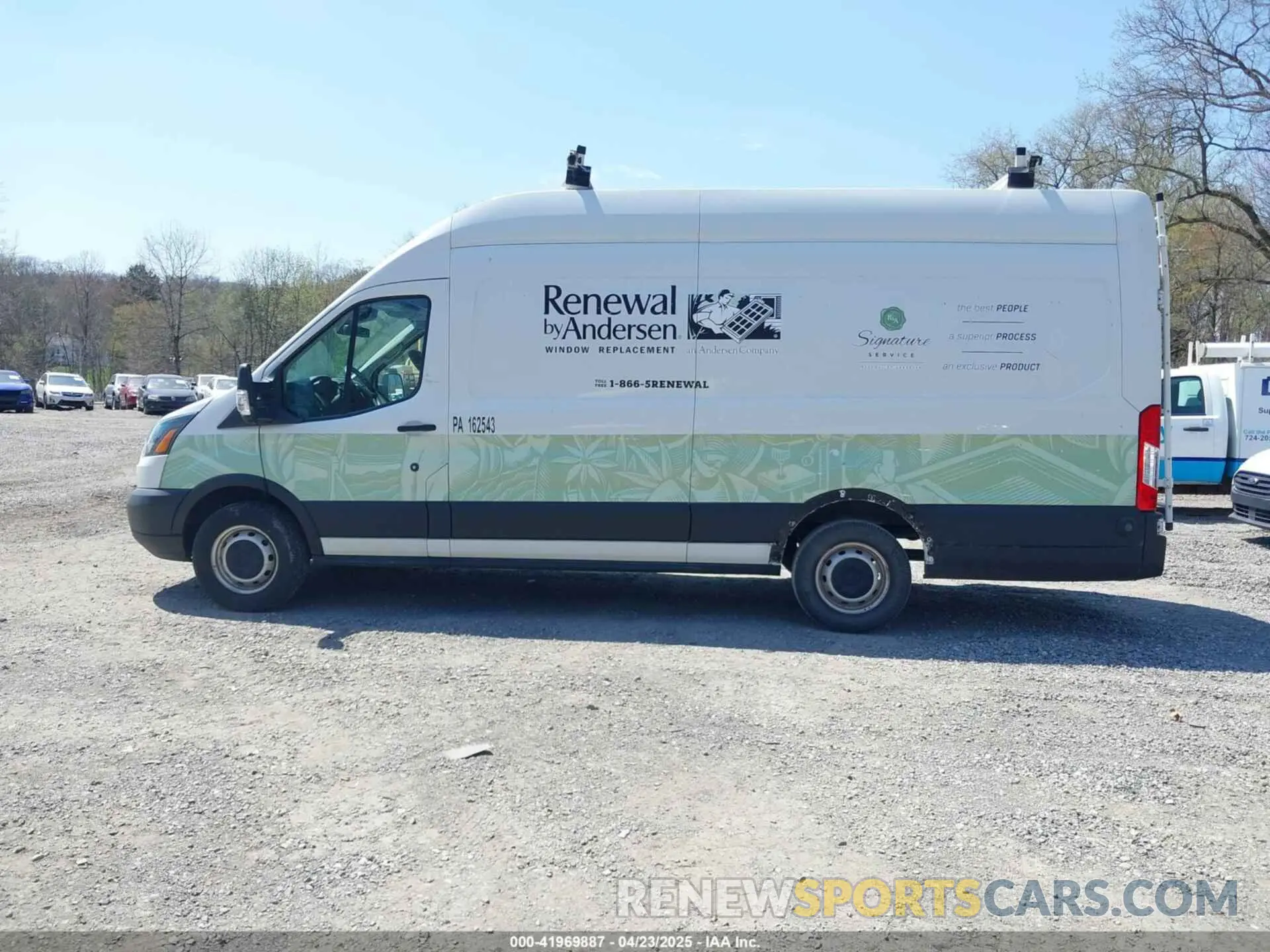 14 Photograph of a damaged car 1FTBW3XG2KKA66858 FORD TRANSIT-350 2019