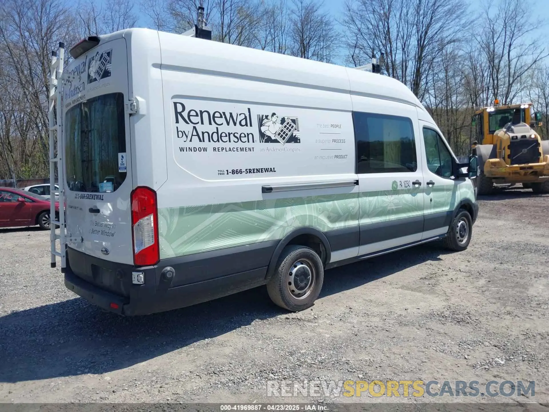 4 Photograph of a damaged car 1FTBW3XG2KKA66858 FORD TRANSIT-350 2019