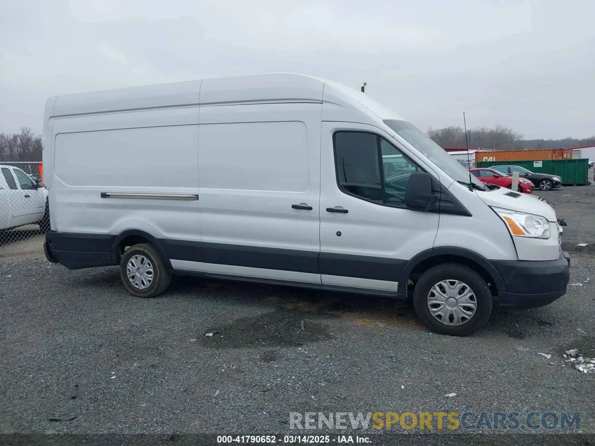 13 Photograph of a damaged car 1FTBW3XG6KKA58407 FORD TRANSIT-350 2019