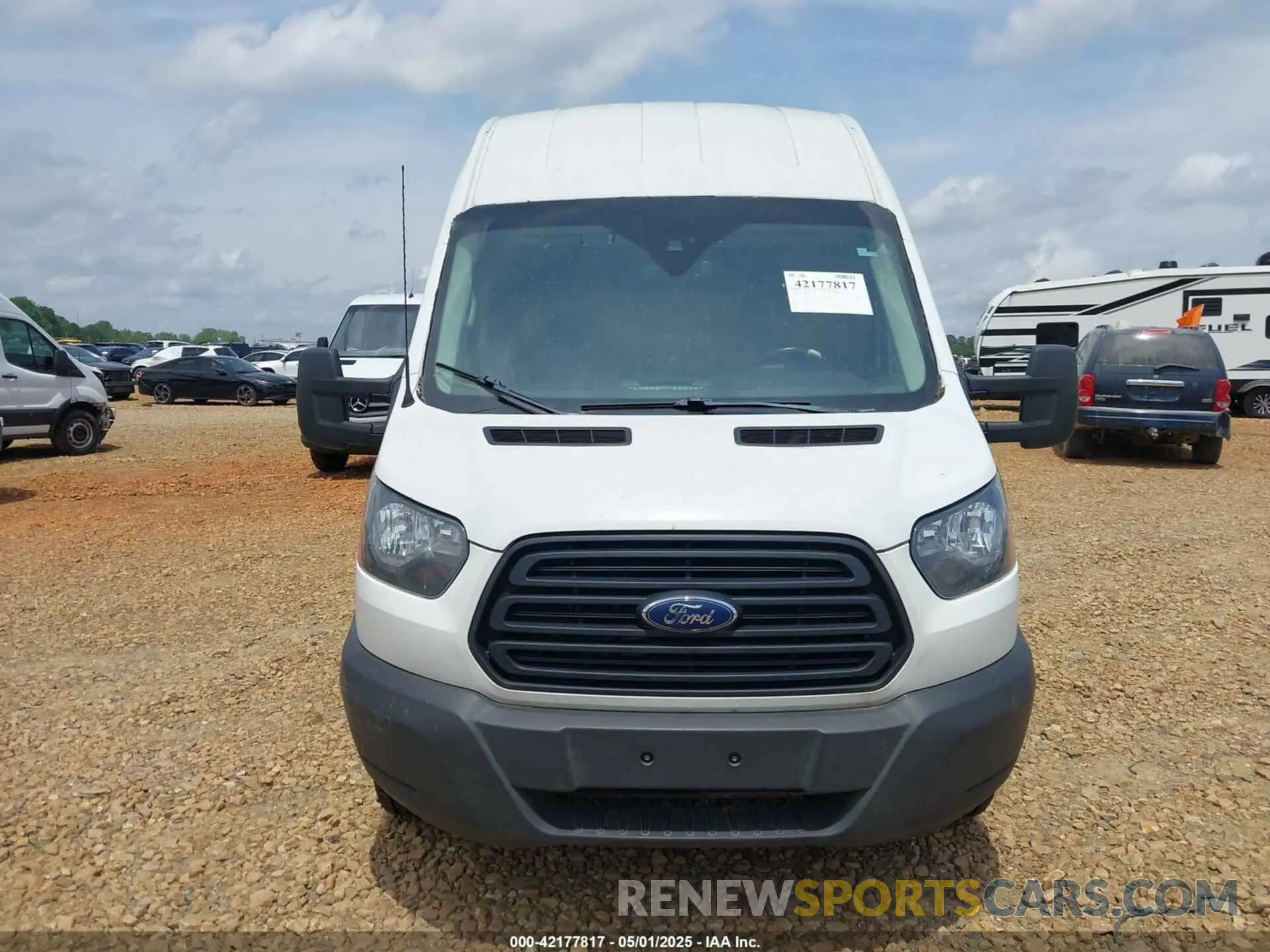 12 Photograph of a damaged car 1FTBW3XM5KKA65144 FORD TRANSIT-350 2019