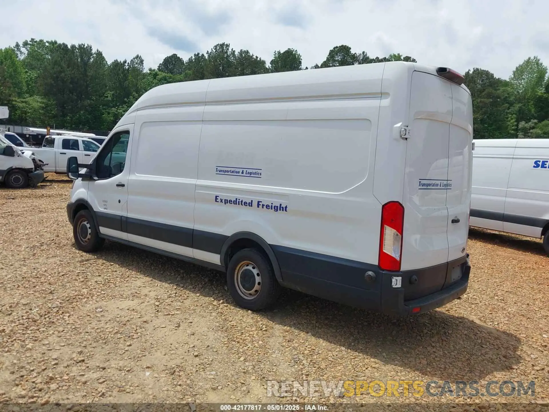 3 Photograph of a damaged car 1FTBW3XM5KKA65144 FORD TRANSIT-350 2019