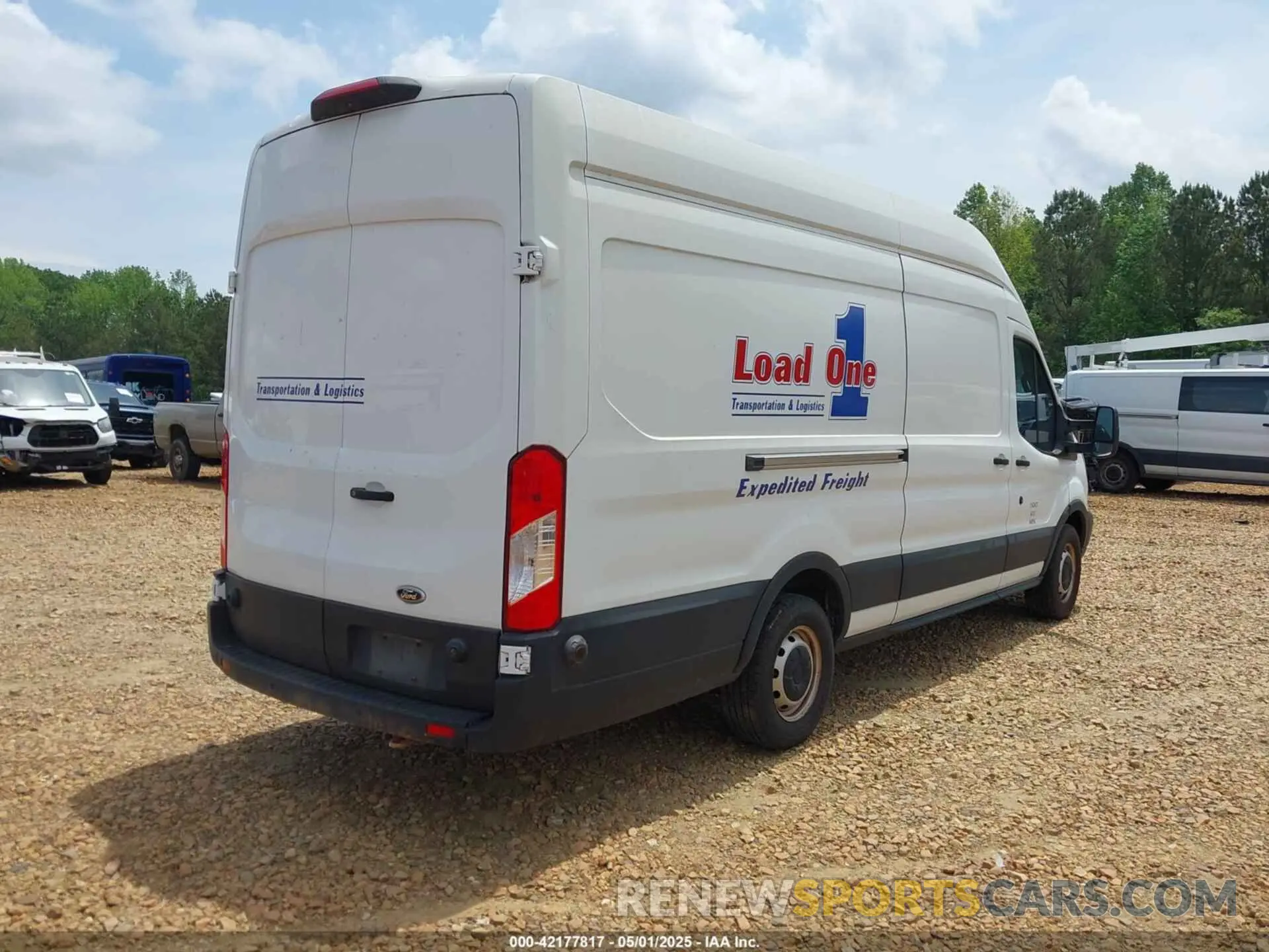4 Photograph of a damaged car 1FTBW3XM5KKA65144 FORD TRANSIT-350 2019