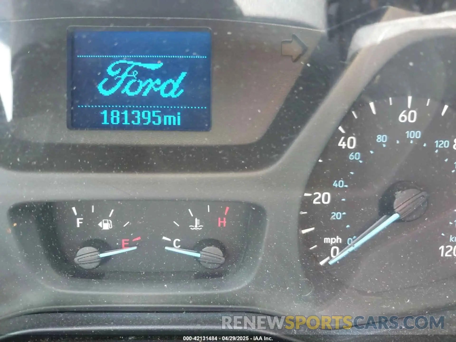 16 Photograph of a damaged car 1FTBW3XMXKKB74344 FORD TRANSIT-350 2019