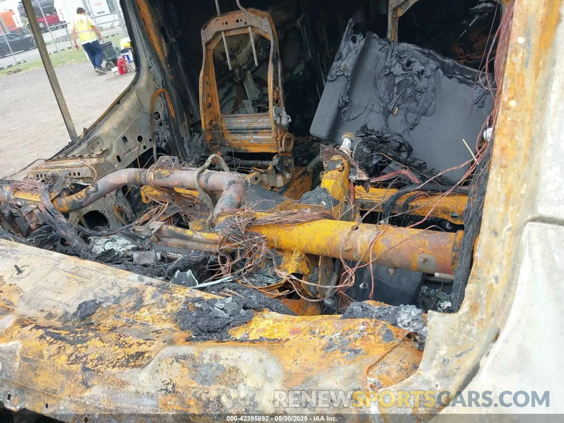 7 Photograph of a damaged car 1FTBW3XV6KKA67798 FORD TRANSIT-350 2019