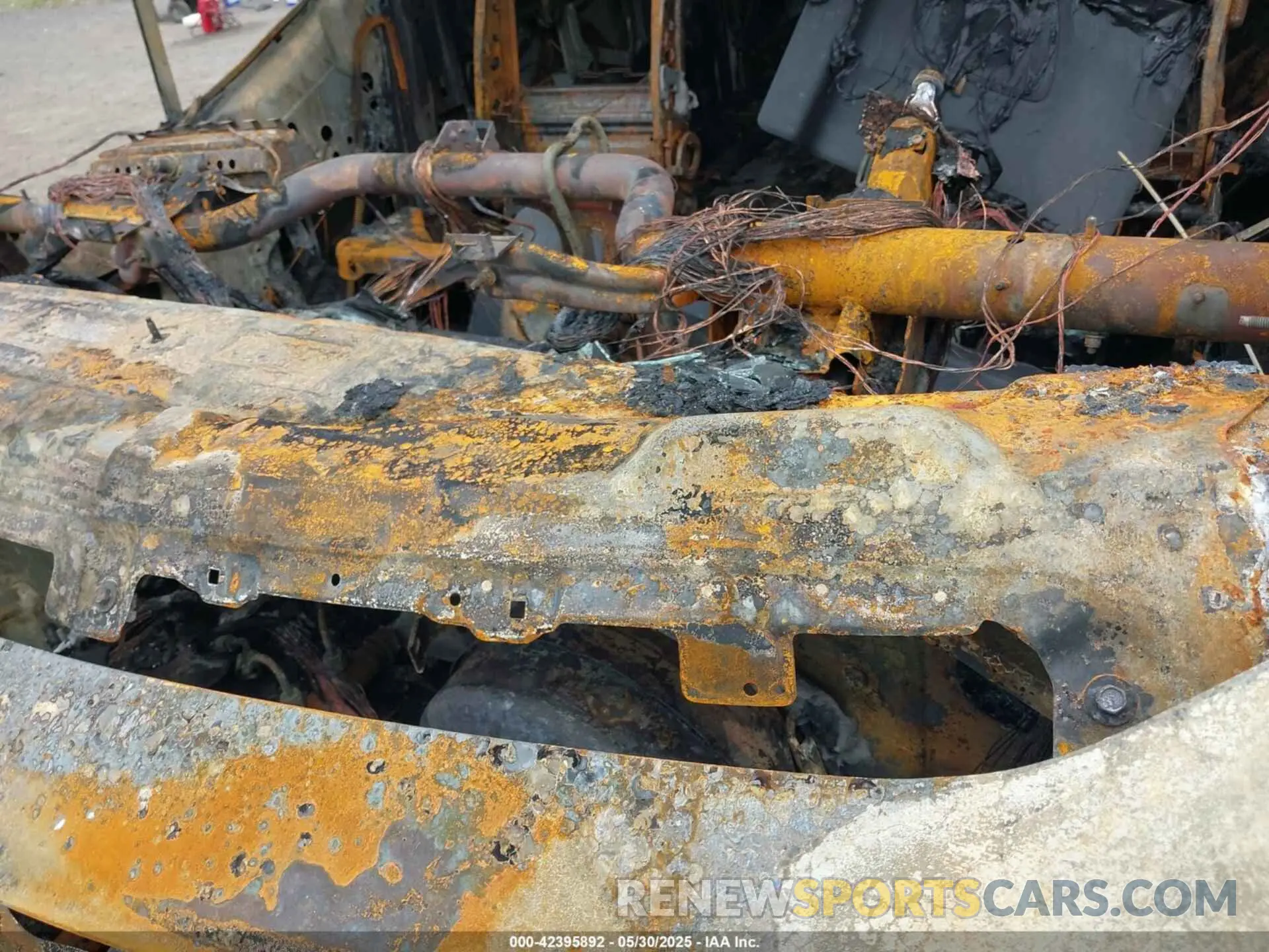 9 Photograph of a damaged car 1FTBW3XV6KKA67798 FORD TRANSIT-350 2019