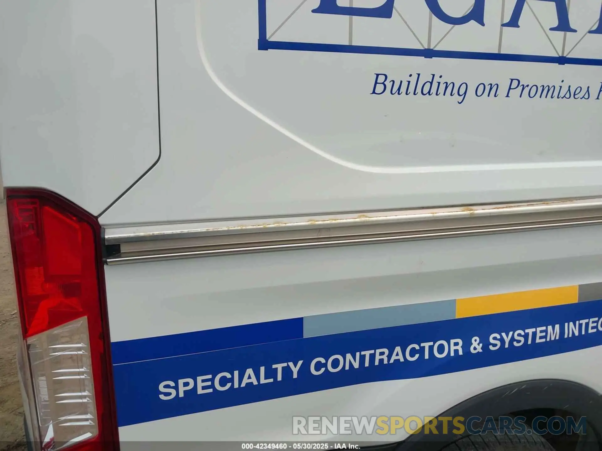 6 Photograph of a damaged car 1FTBW9CM9KKB39870 FORD TRANSIT-350 2019