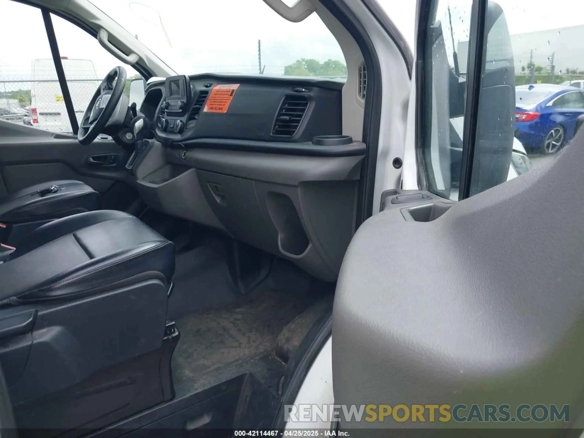 5 Photograph of a damaged car 1FTBW1Y80LKA52678 FORD TRANSIT-350 2020