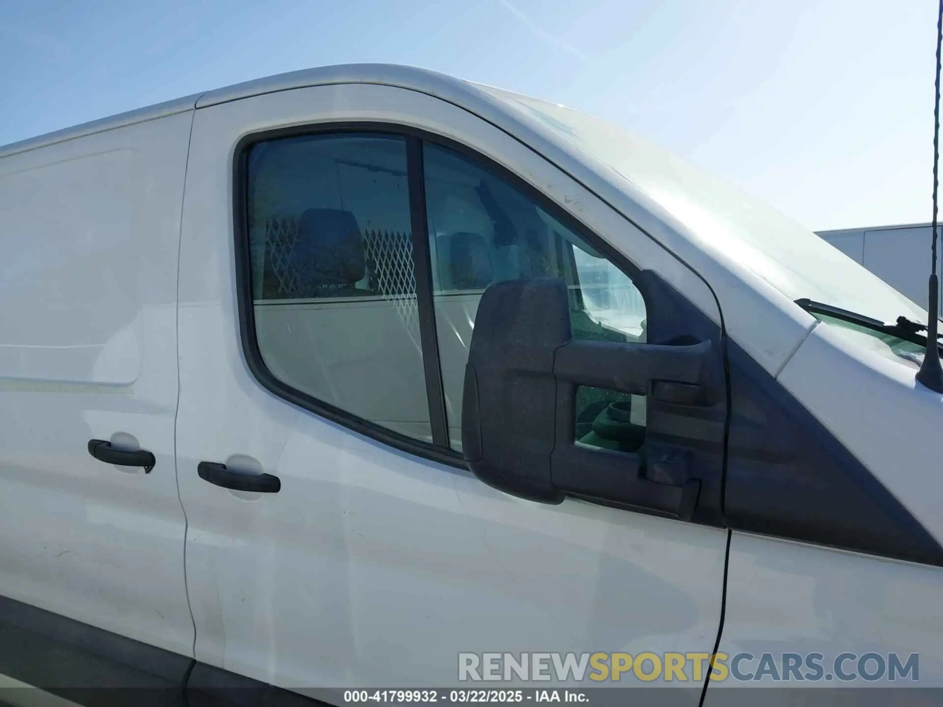14 Photograph of a damaged car 1FTBW1Y88LKA52685 FORD TRANSIT-350 2020
