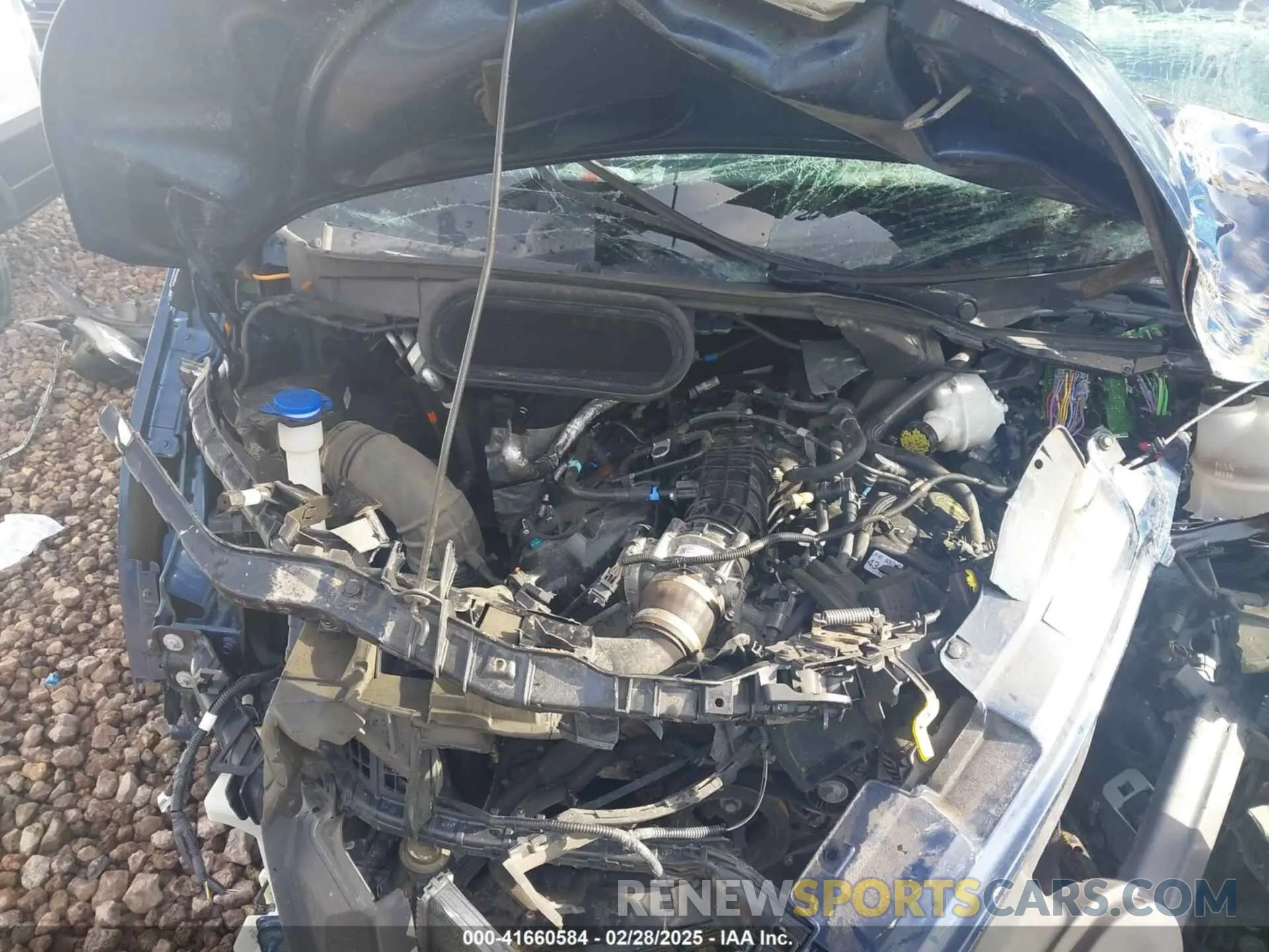 10 Photograph of a damaged car 1FTBW9CG5LKB38291 FORD TRANSIT-350 2020