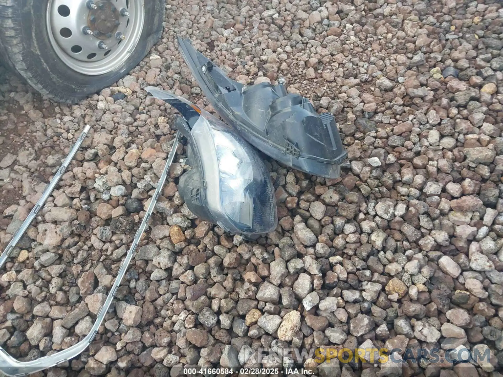12 Photograph of a damaged car 1FTBW9CG5LKB38291 FORD TRANSIT-350 2020