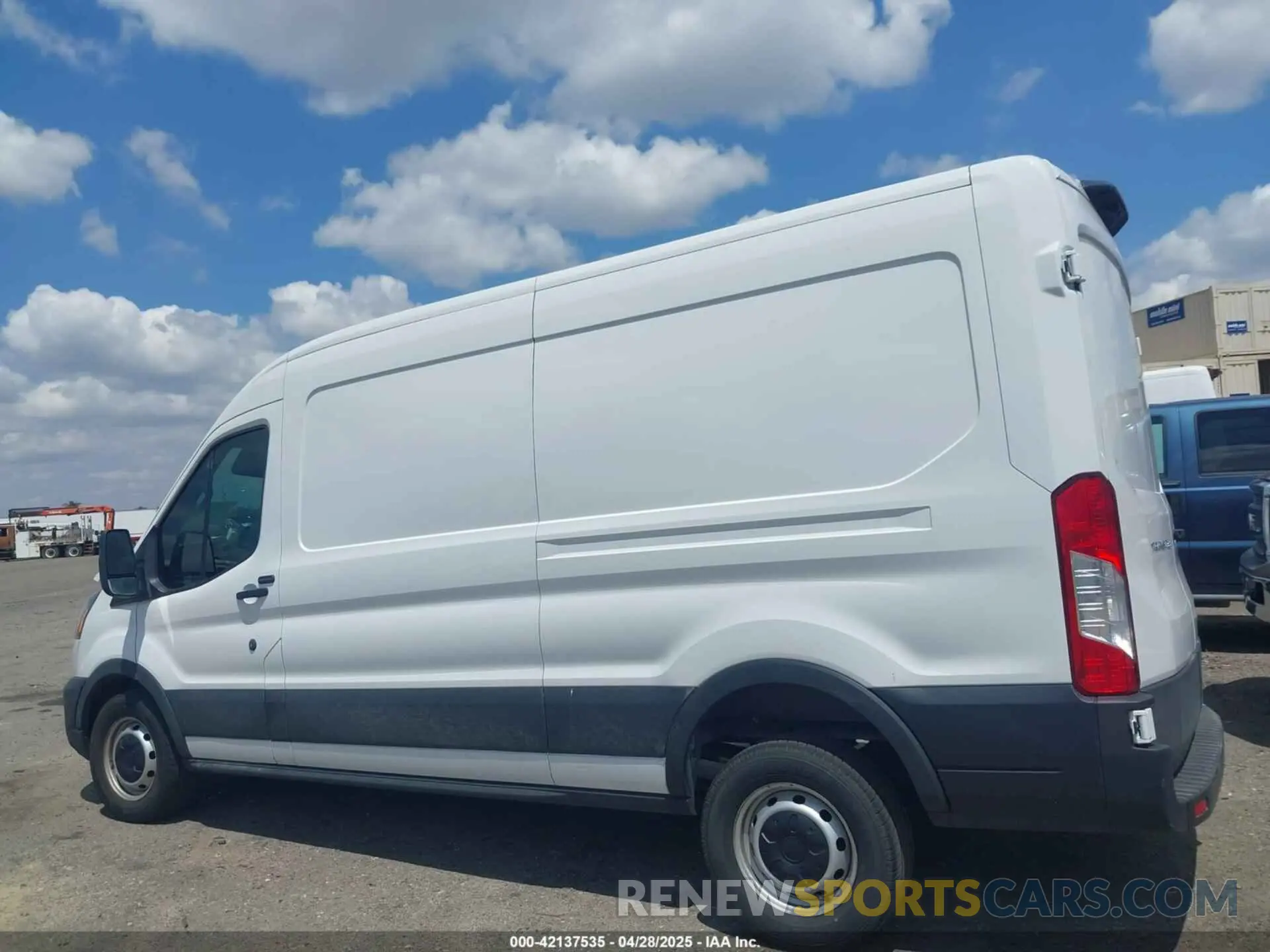 14 Photograph of a damaged car 1FTBW9C8XMKB00193 FORD TRANSIT-350 2021