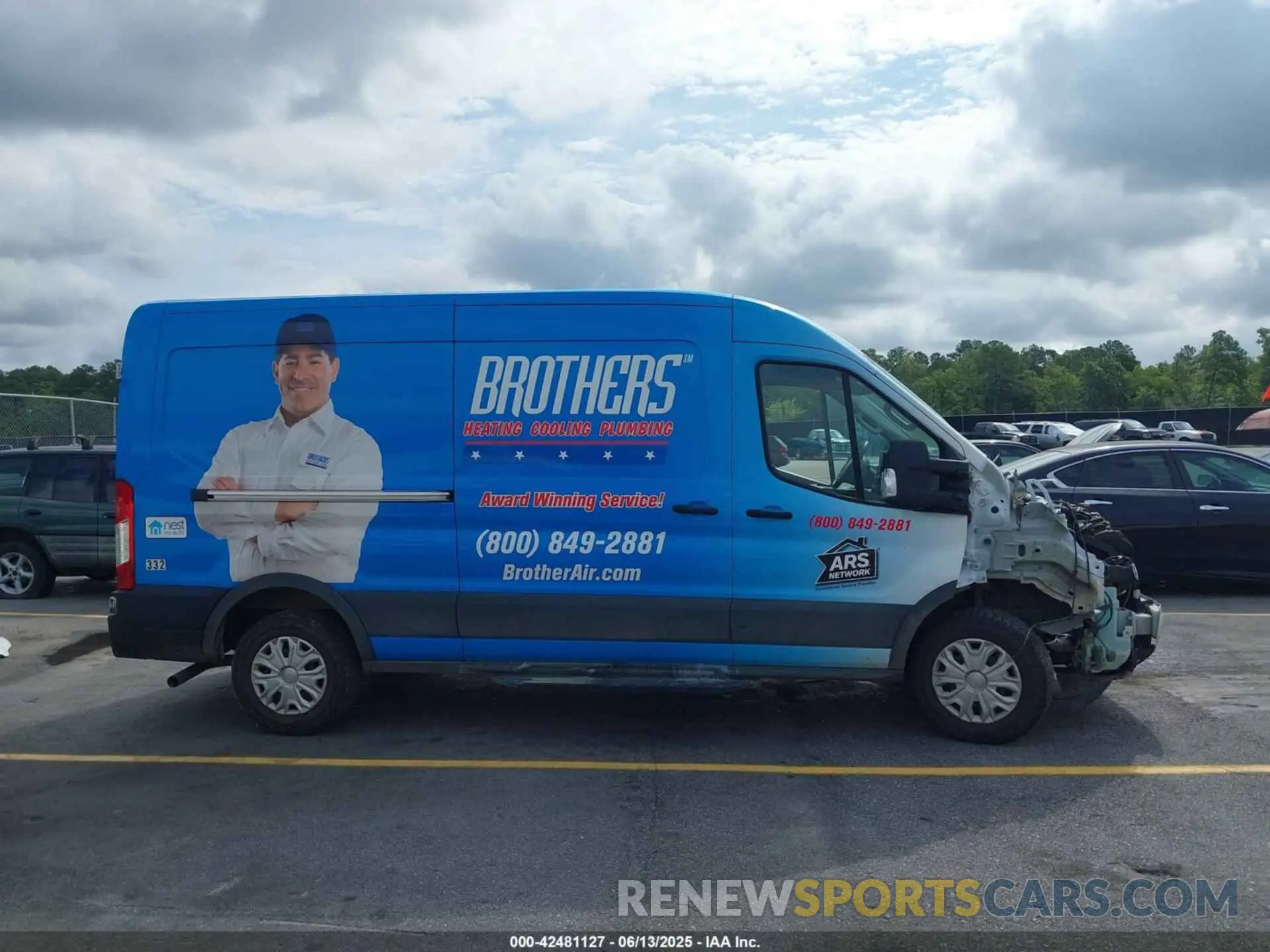 14 Photograph of a damaged car 1FTBW9C89PKA29587 FORD TRANSIT-350 2023