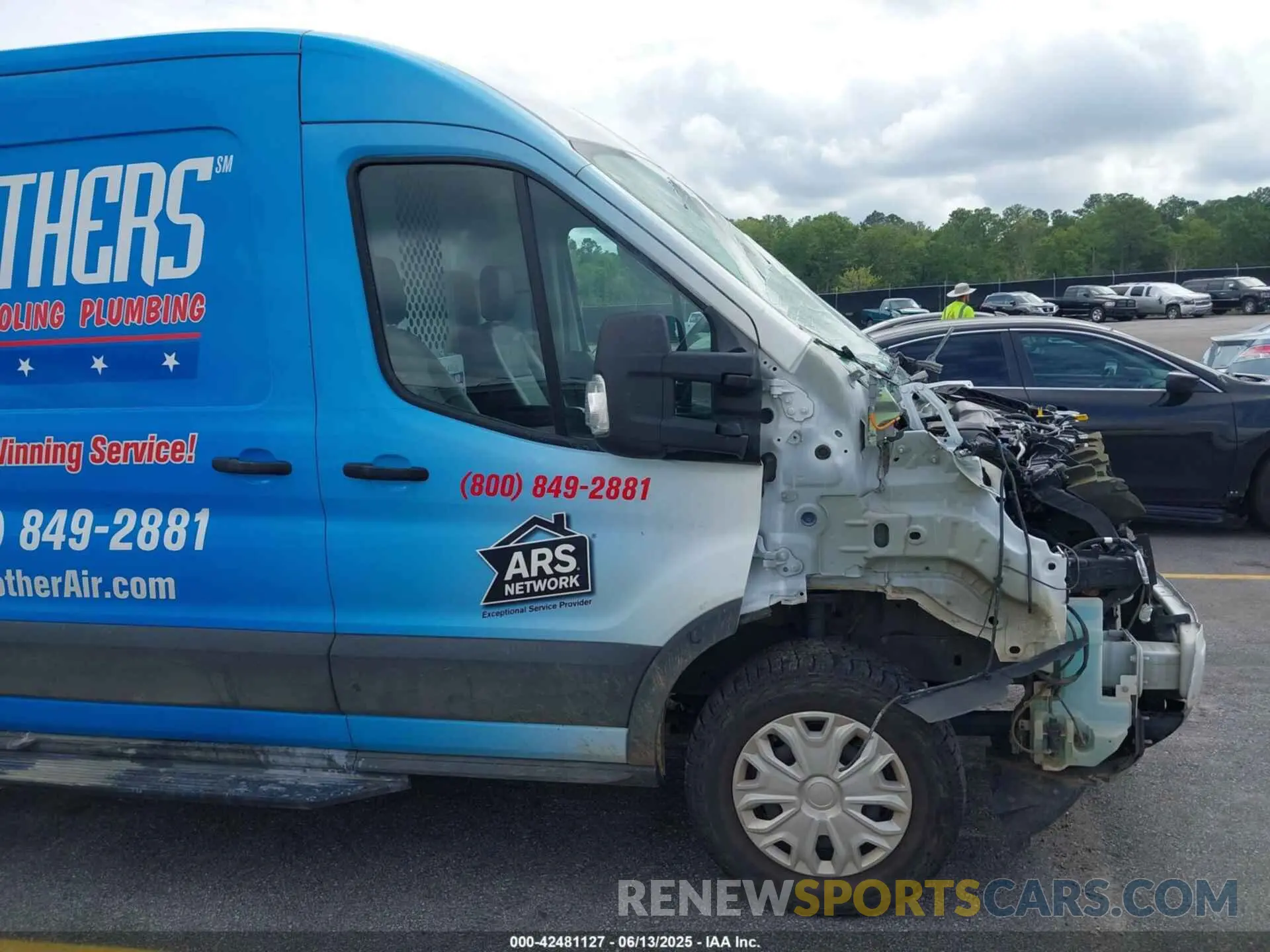 18 Photograph of a damaged car 1FTBW9C89PKA29587 FORD TRANSIT-350 2023