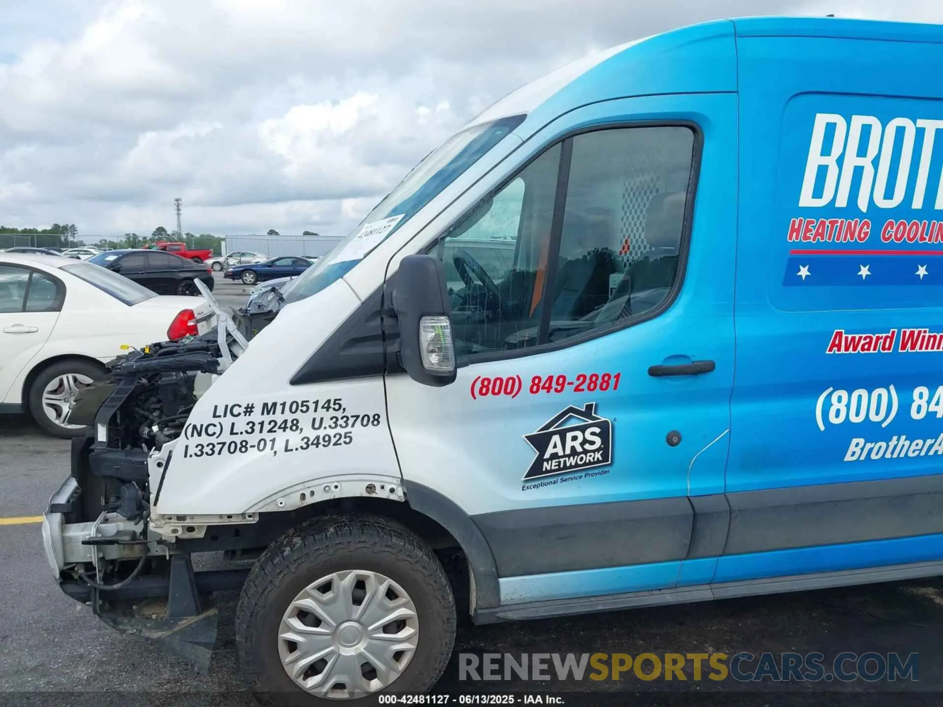 19 Photograph of a damaged car 1FTBW9C89PKA29587 FORD TRANSIT-350 2023