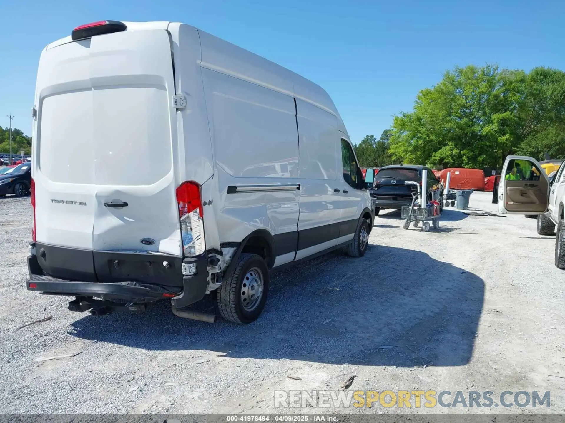 4 Photograph of a damaged car 1FTBW1X8XRKA03255 FORD TRANSIT-350 2024