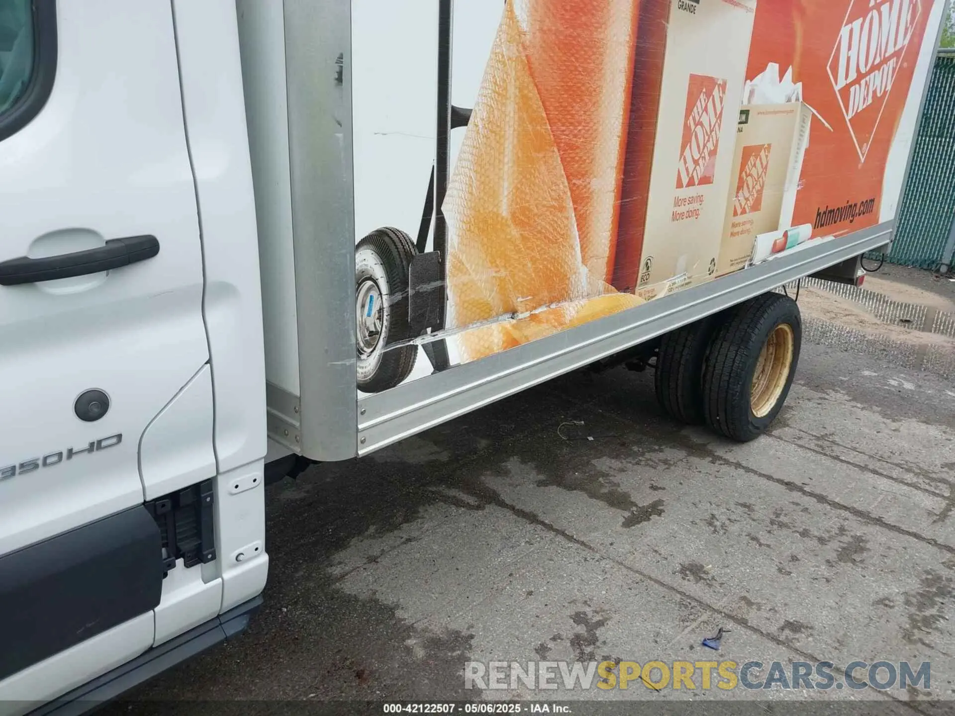 6 Photograph of a damaged car 1FDBF8ZM4KKA83933 FORD TRANSIT-350 CAB 2019