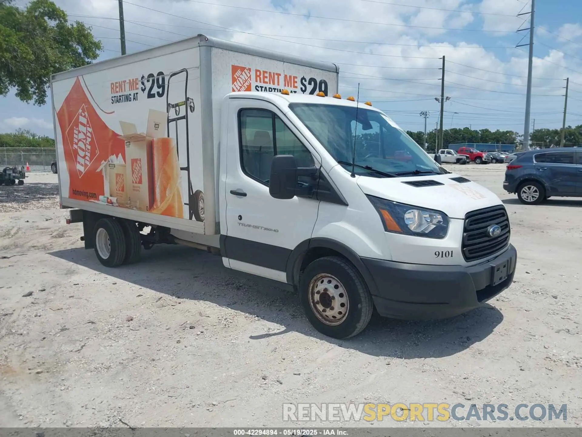 1 Photograph of a damaged car 1FDBF8ZM6KKA67975 FORD TRANSIT-350 CAB 2019