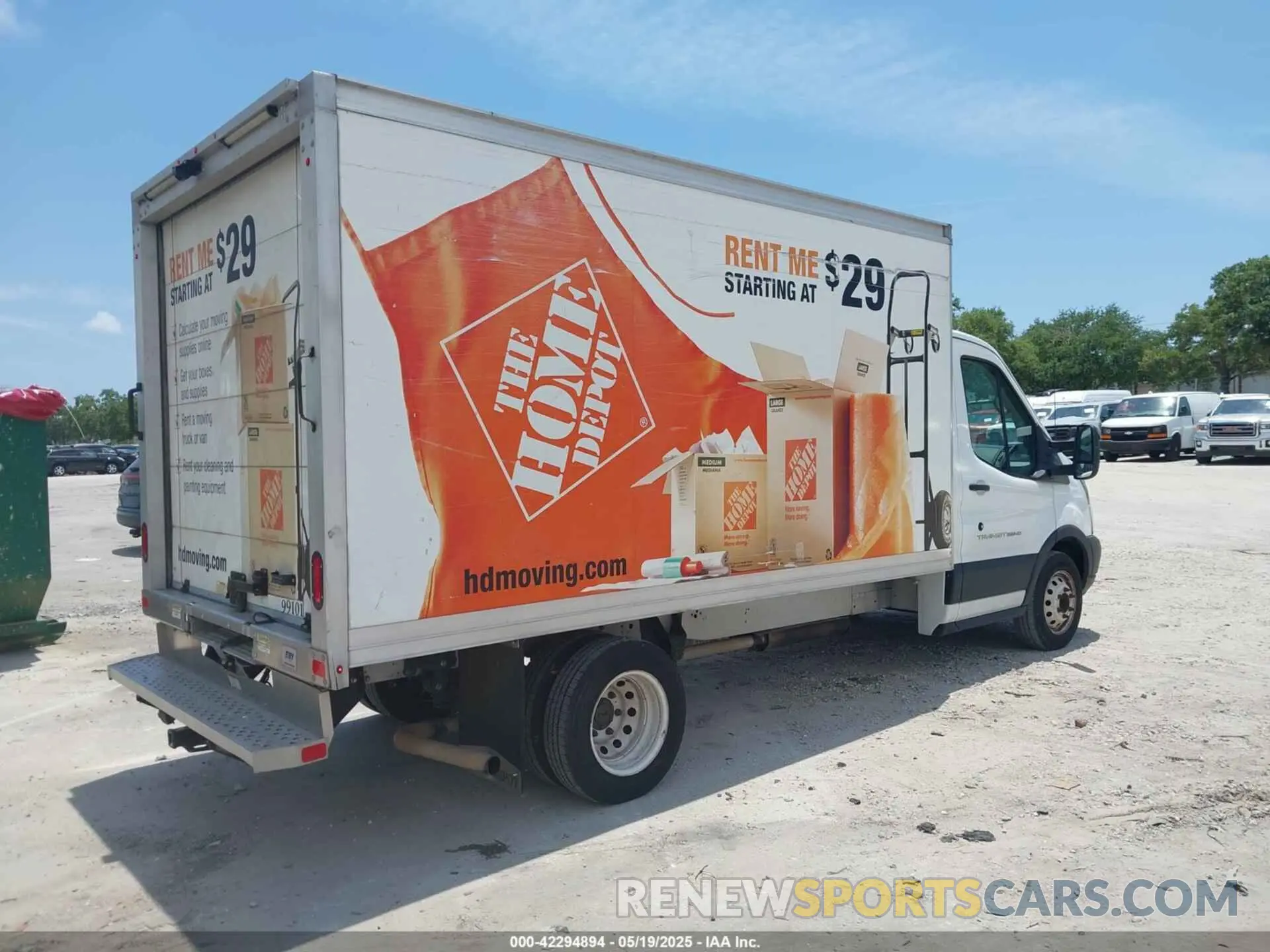 4 Photograph of a damaged car 1FDBF8ZM6KKA67975 FORD TRANSIT-350 CAB 2019