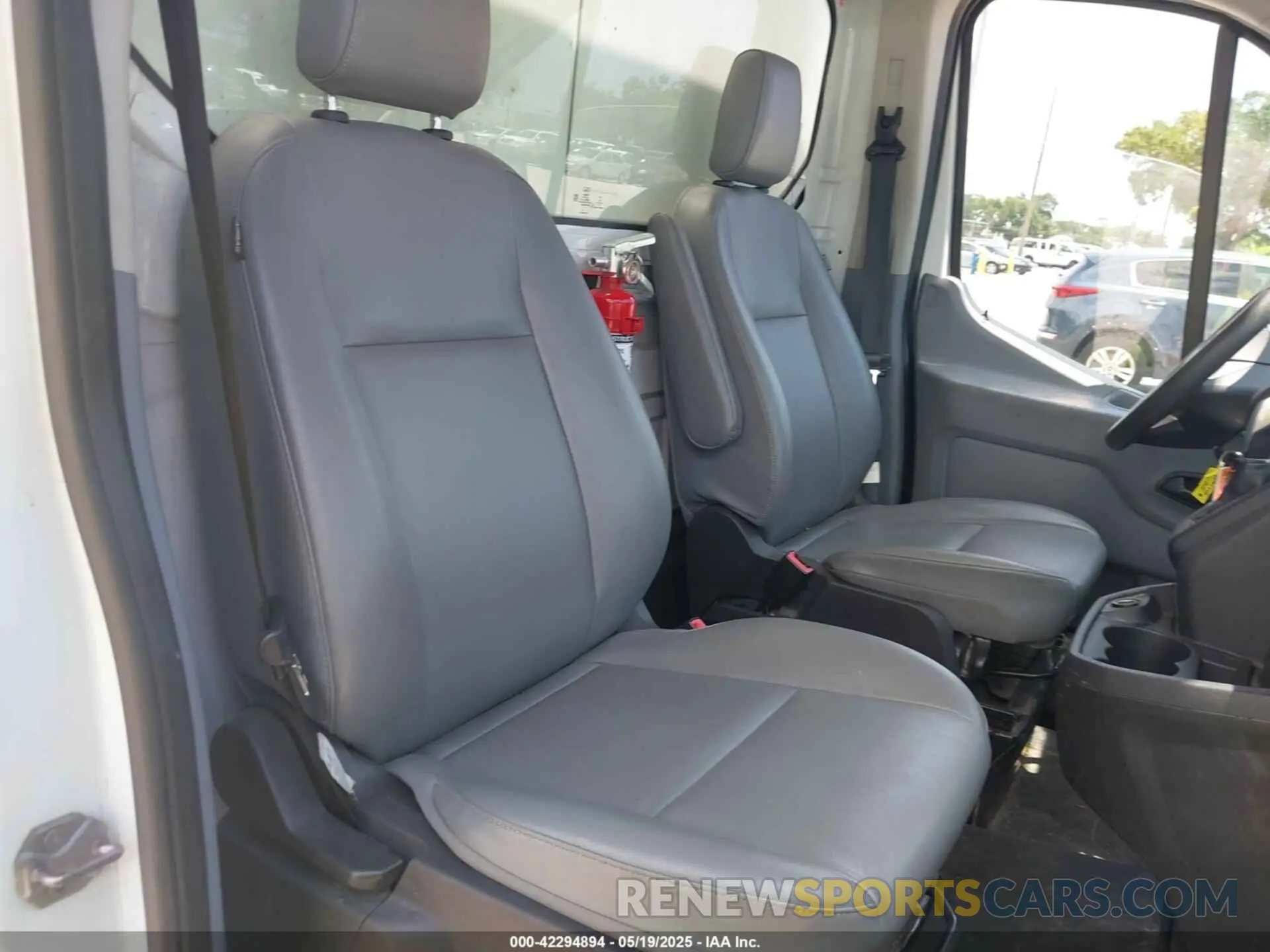 8 Photograph of a damaged car 1FDBF8ZM6KKA67975 FORD TRANSIT-350 CAB 2019