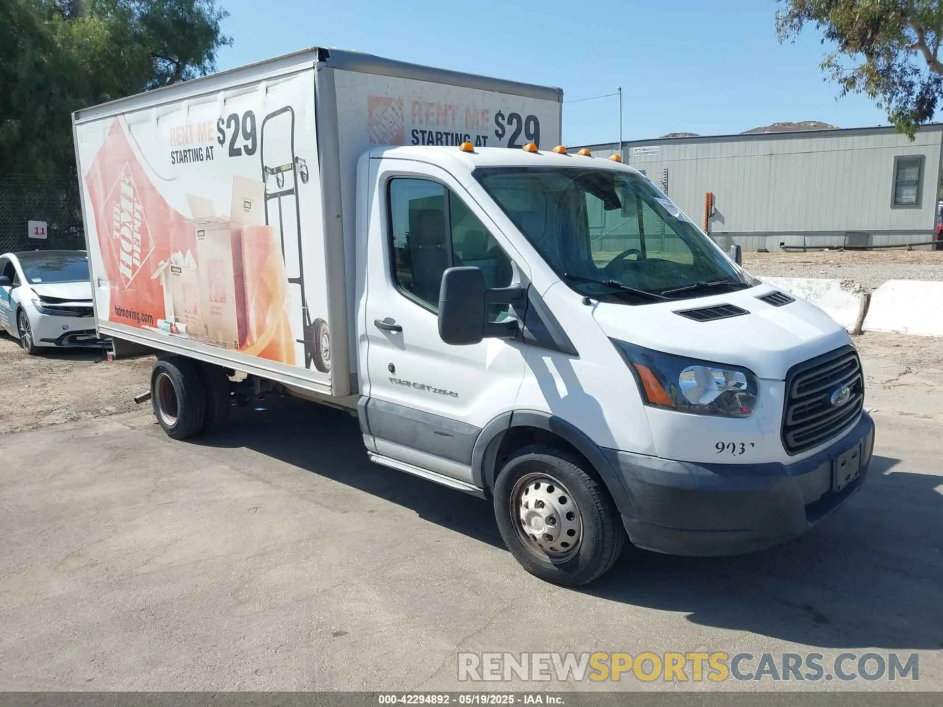1 Photograph of a damaged car 1FDBF8ZM9KKA38549 FORD TRANSIT-350 CAB 2019