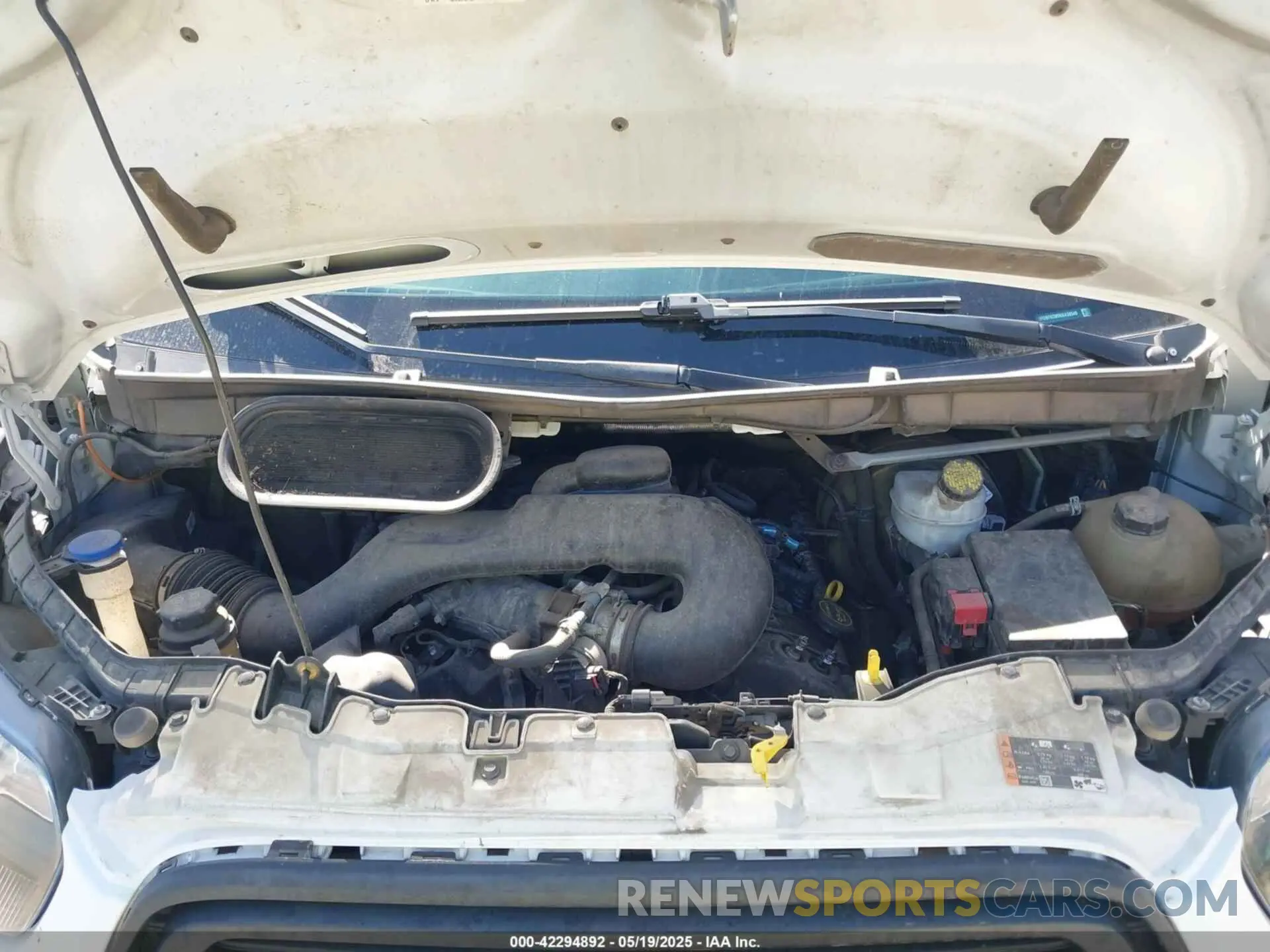 10 Photograph of a damaged car 1FDBF8ZM9KKA38549 FORD TRANSIT-350 CAB 2019