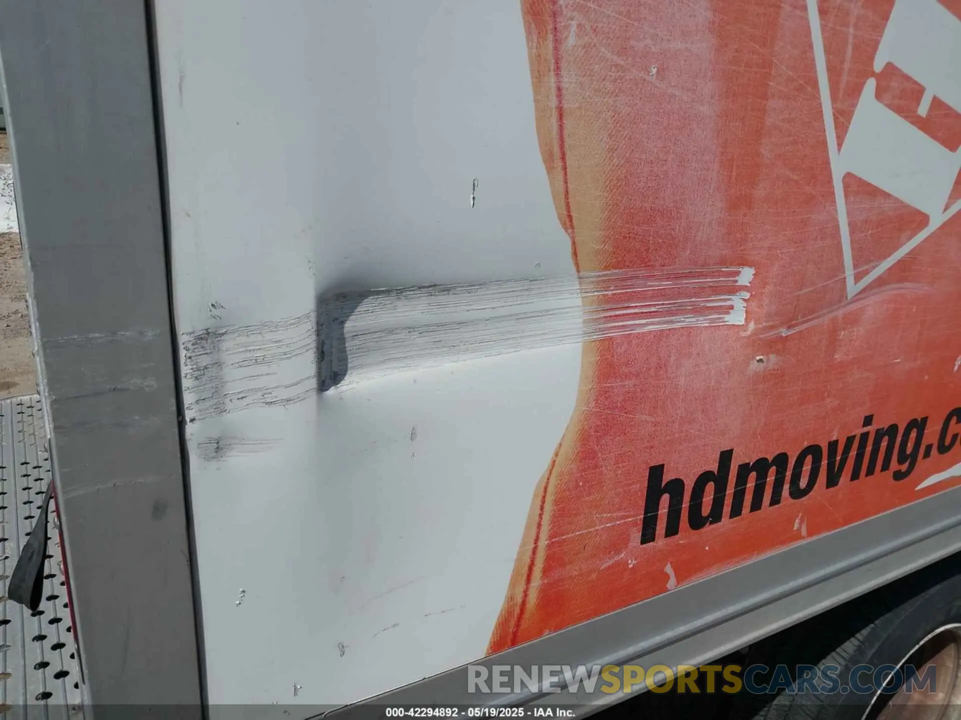 6 Photograph of a damaged car 1FDBF8ZM9KKA38549 FORD TRANSIT-350 CAB 2019