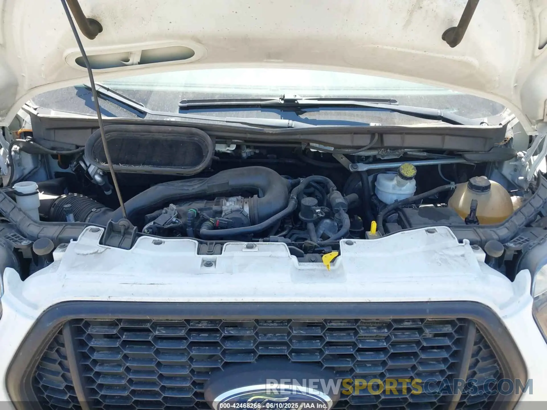 10 Photograph of a damaged car 1FDBW5Z8XLKA32374 FORD TRANSIT-350 CAB 2020