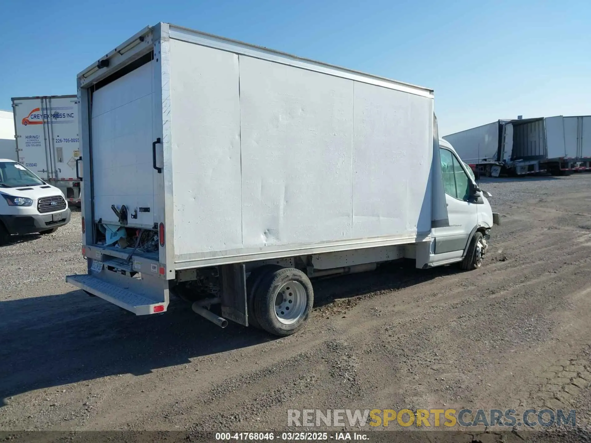 4 Photograph of a damaged car 1FDBF6Z86NKA40450 FORD TRANSIT-350 CAB 2022