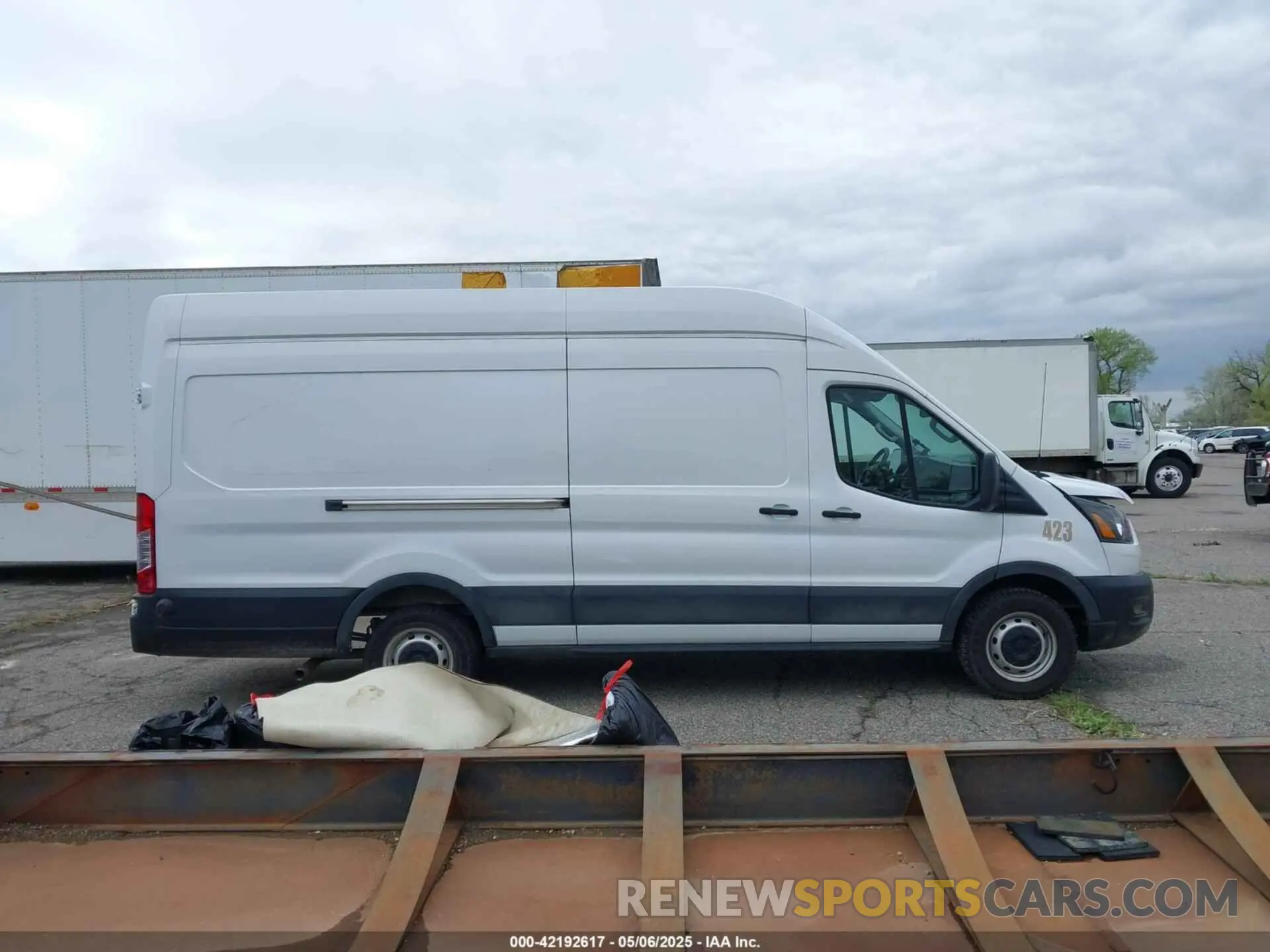 14 Photograph of a damaged car 1FTBW3X87LKB58655 FORD TRANSIT-350 CARGO VAN 2020