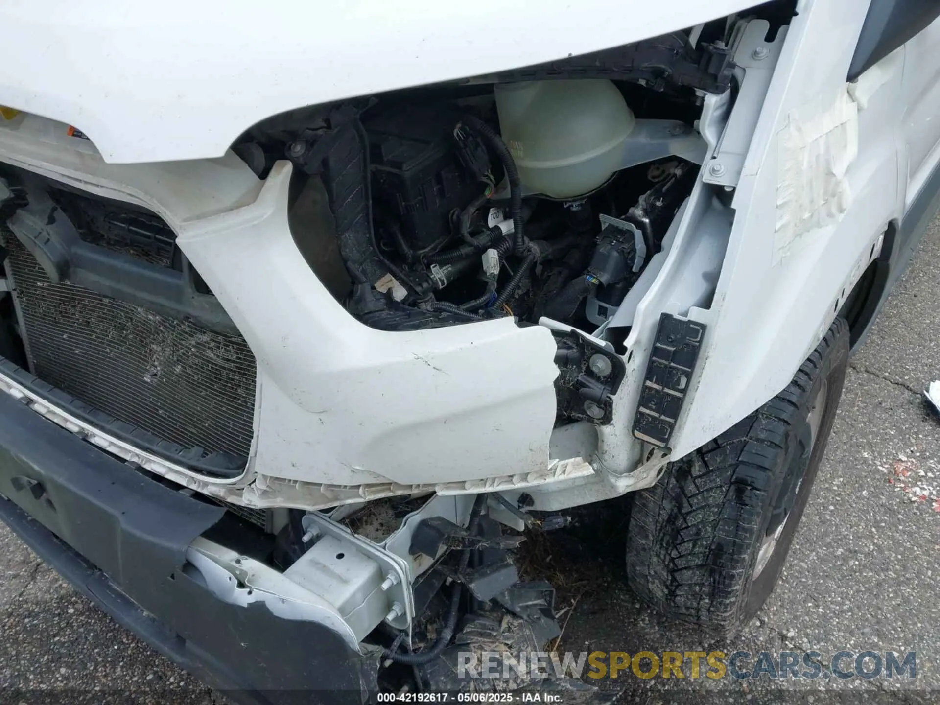 21 Photograph of a damaged car 1FTBW3X87LKB58655 FORD TRANSIT-350 CARGO VAN 2020