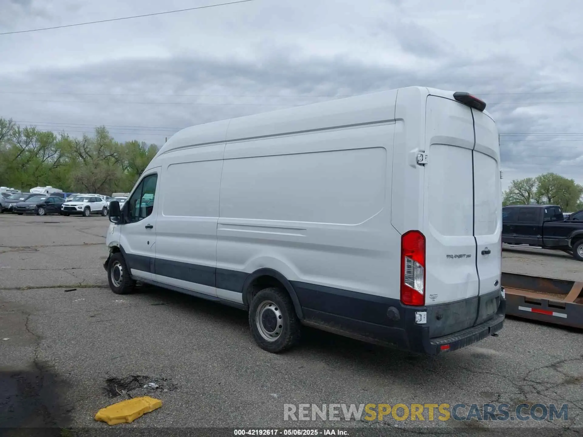 3 Photograph of a damaged car 1FTBW3X87LKB58655 FORD TRANSIT-350 CARGO VAN 2020