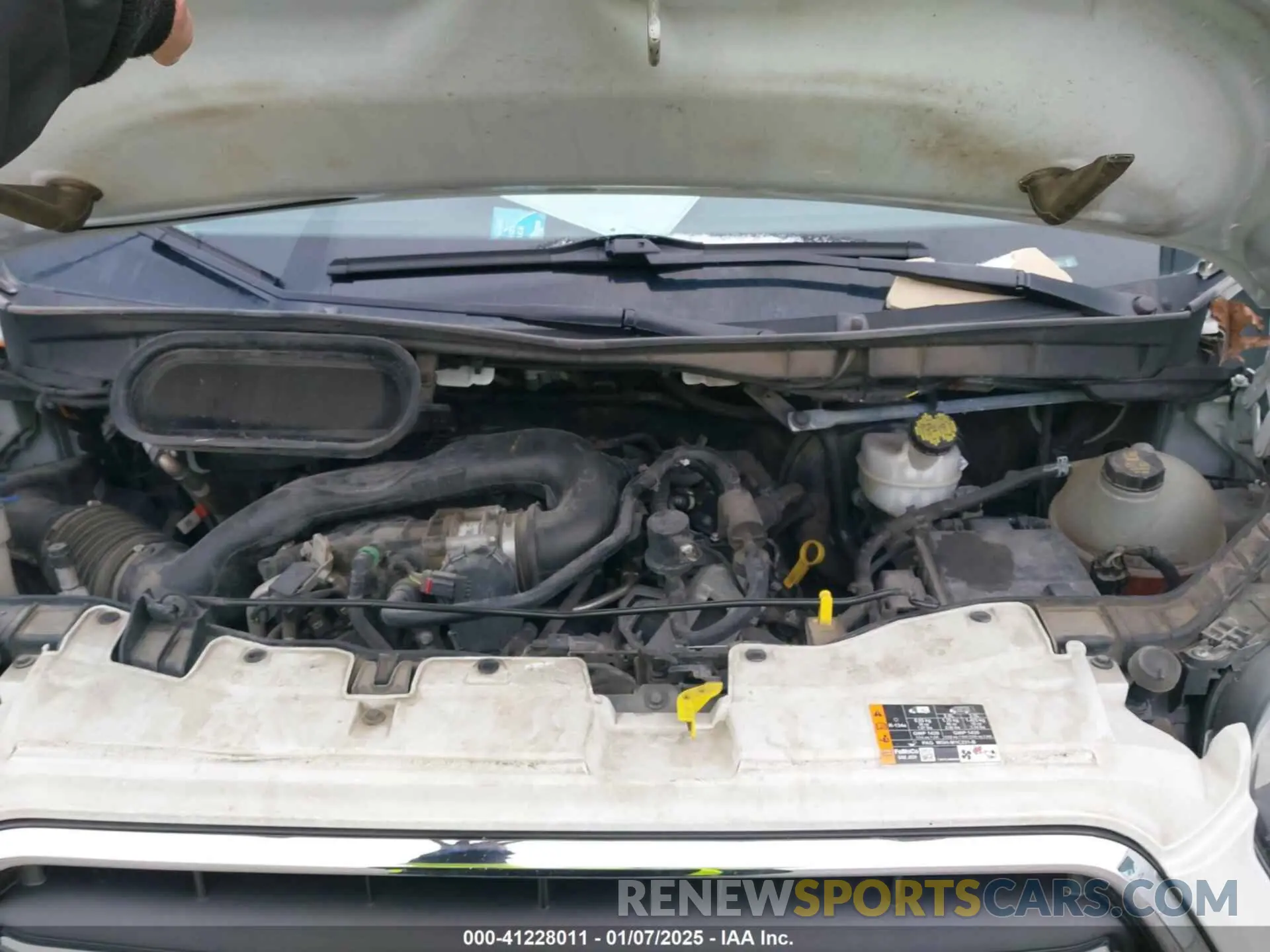10 Photograph of a damaged car 1FTBW3X8XLKB37251 FORD TRANSIT-350 CARGO VAN 2020