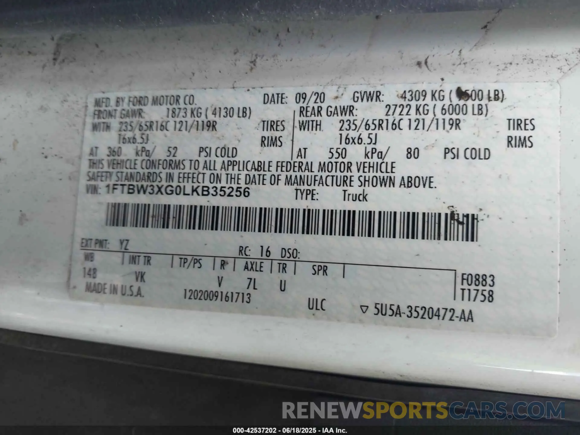 9 Photograph of a damaged car 1FTBW3XG0LKB35256 FORD TRANSIT-350 CARGO VAN 2020