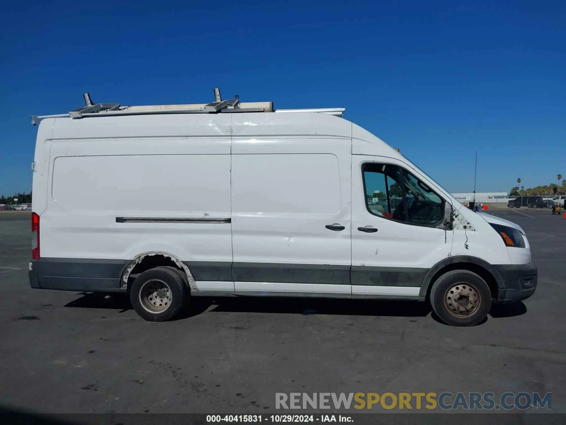 14 Photograph of a damaged car 1FTBF4X82MKA74167 FORD TRANSIT-350 CARGO VAN 2021
