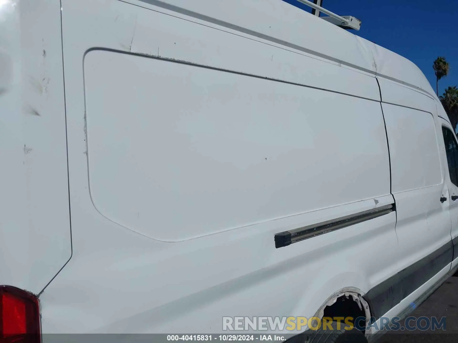 6 Photograph of a damaged car 1FTBF4X82MKA74167 FORD TRANSIT-350 CARGO VAN 2021