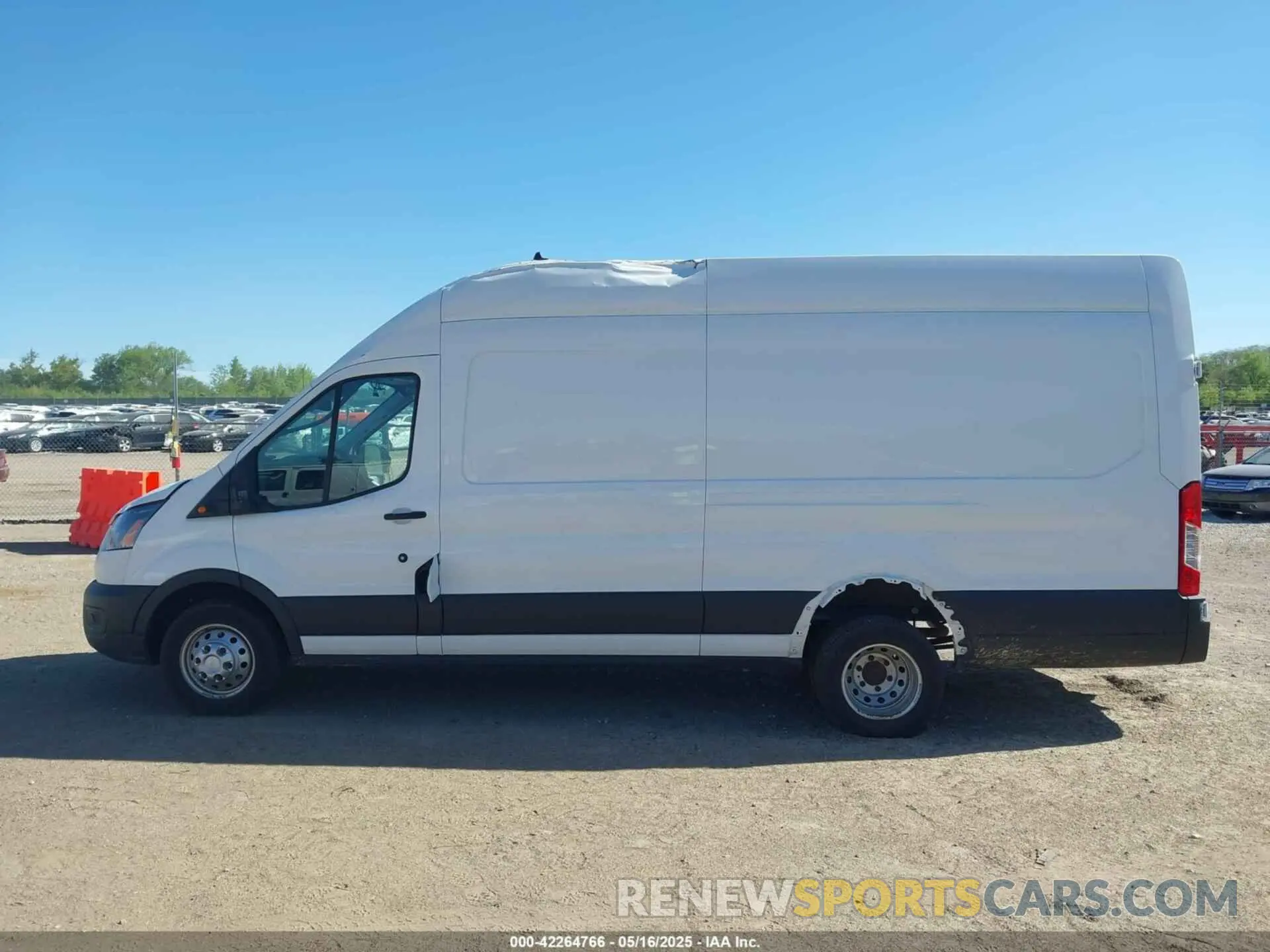 15 Photograph of a damaged car 1FTBF4XG6MKA37193 FORD TRANSIT-350 CARGO VAN 2021