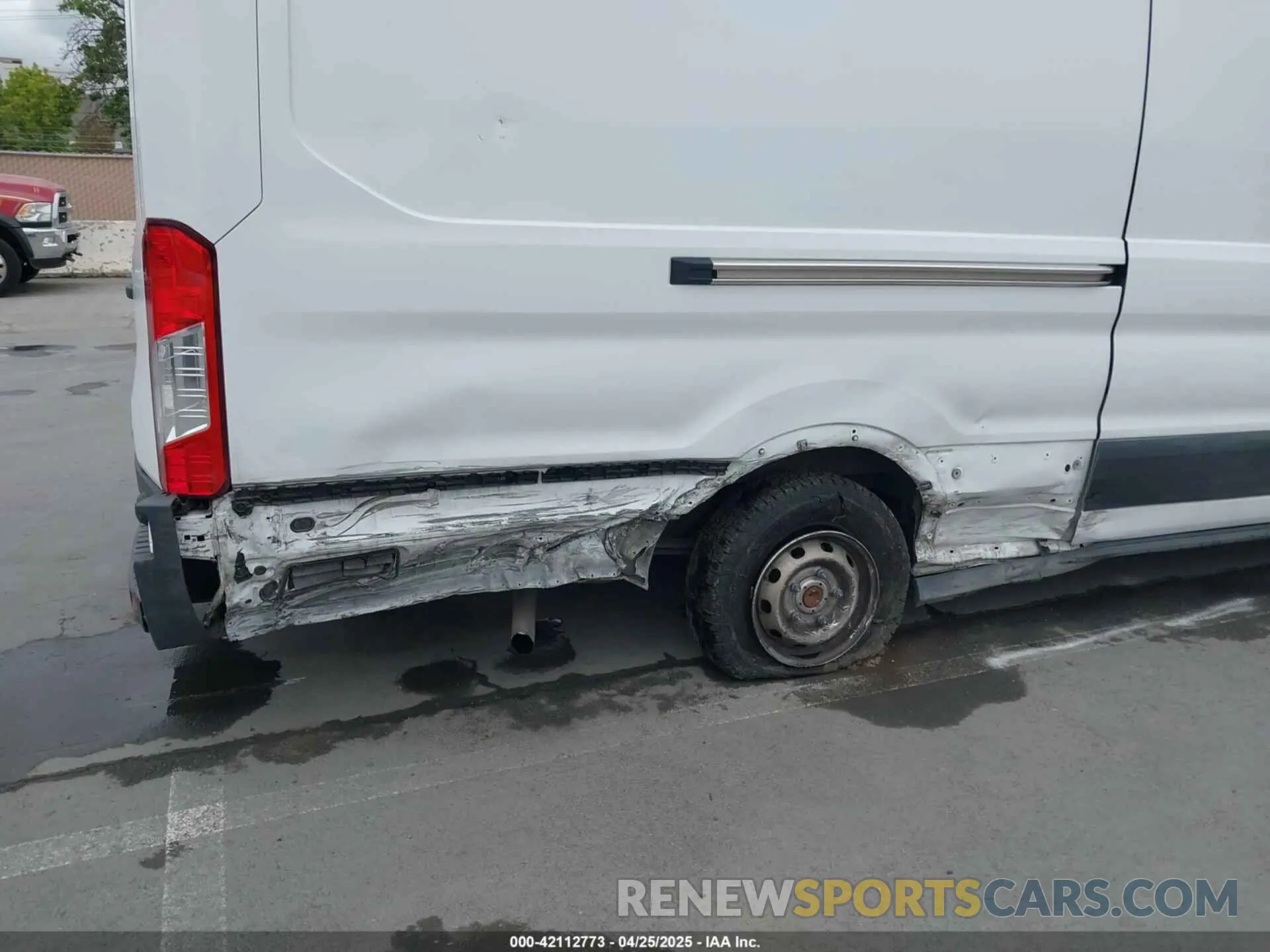 12 Photograph of a damaged car 1FTBW3X87MKA75793 FORD TRANSIT-350 CARGO VAN 2021