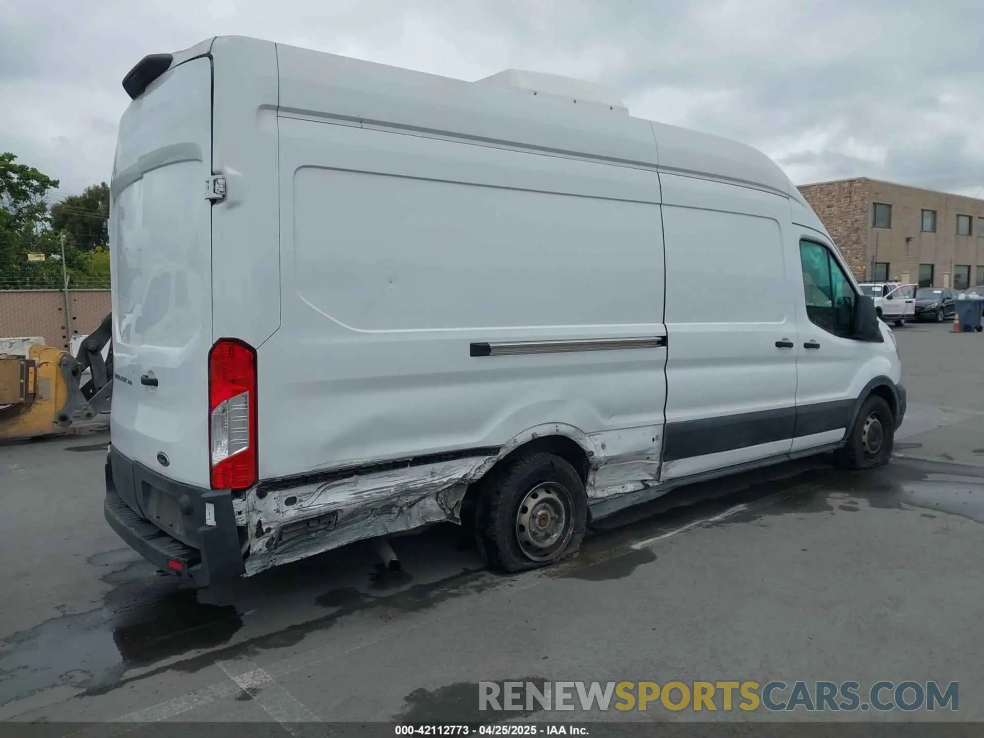 4 Photograph of a damaged car 1FTBW3X87MKA75793 FORD TRANSIT-350 CARGO VAN 2021