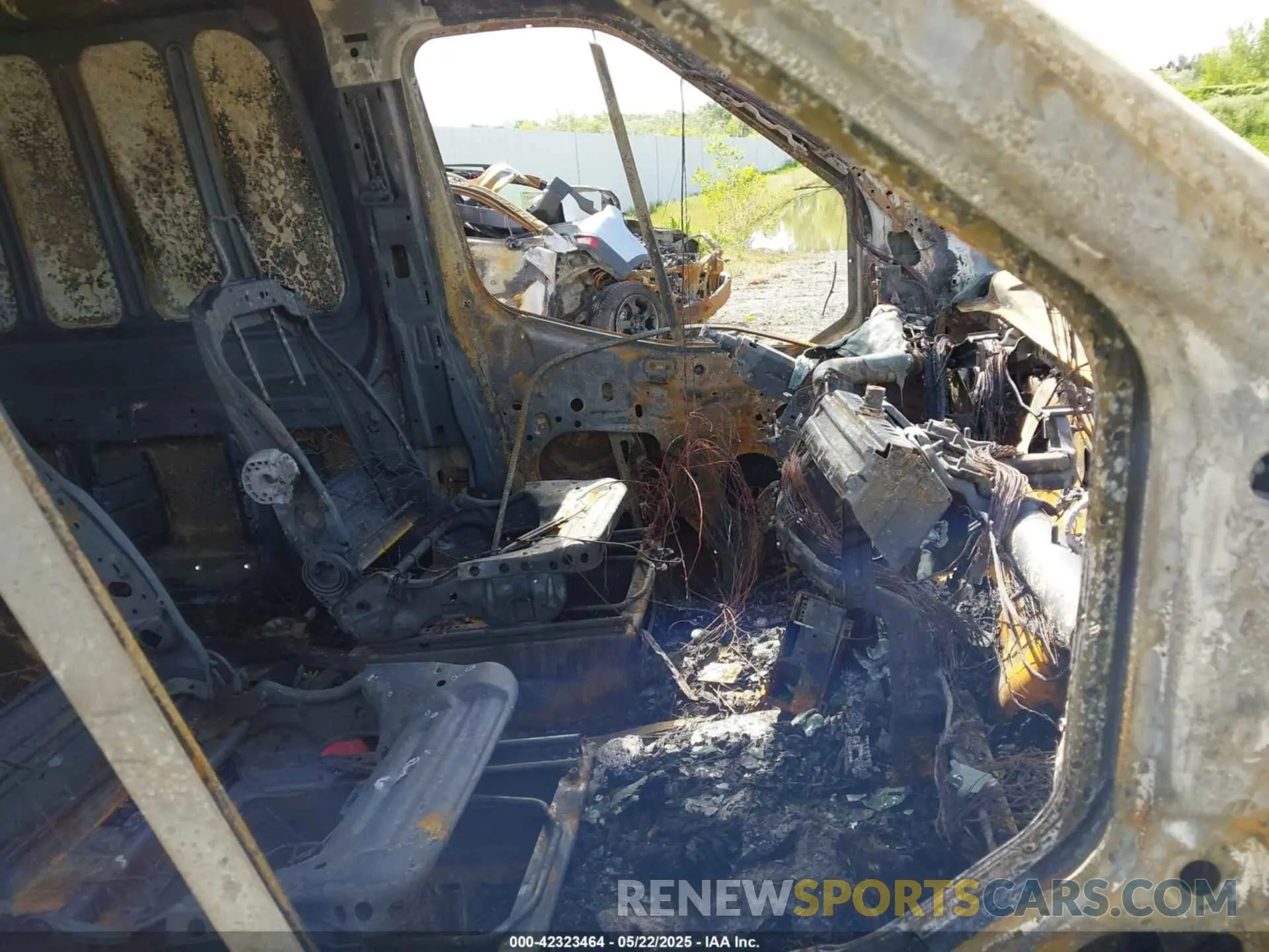 14 Photograph of a damaged car 1FTBW3U86NKA51247 FORD TRANSIT-350 CARGO VAN 2022