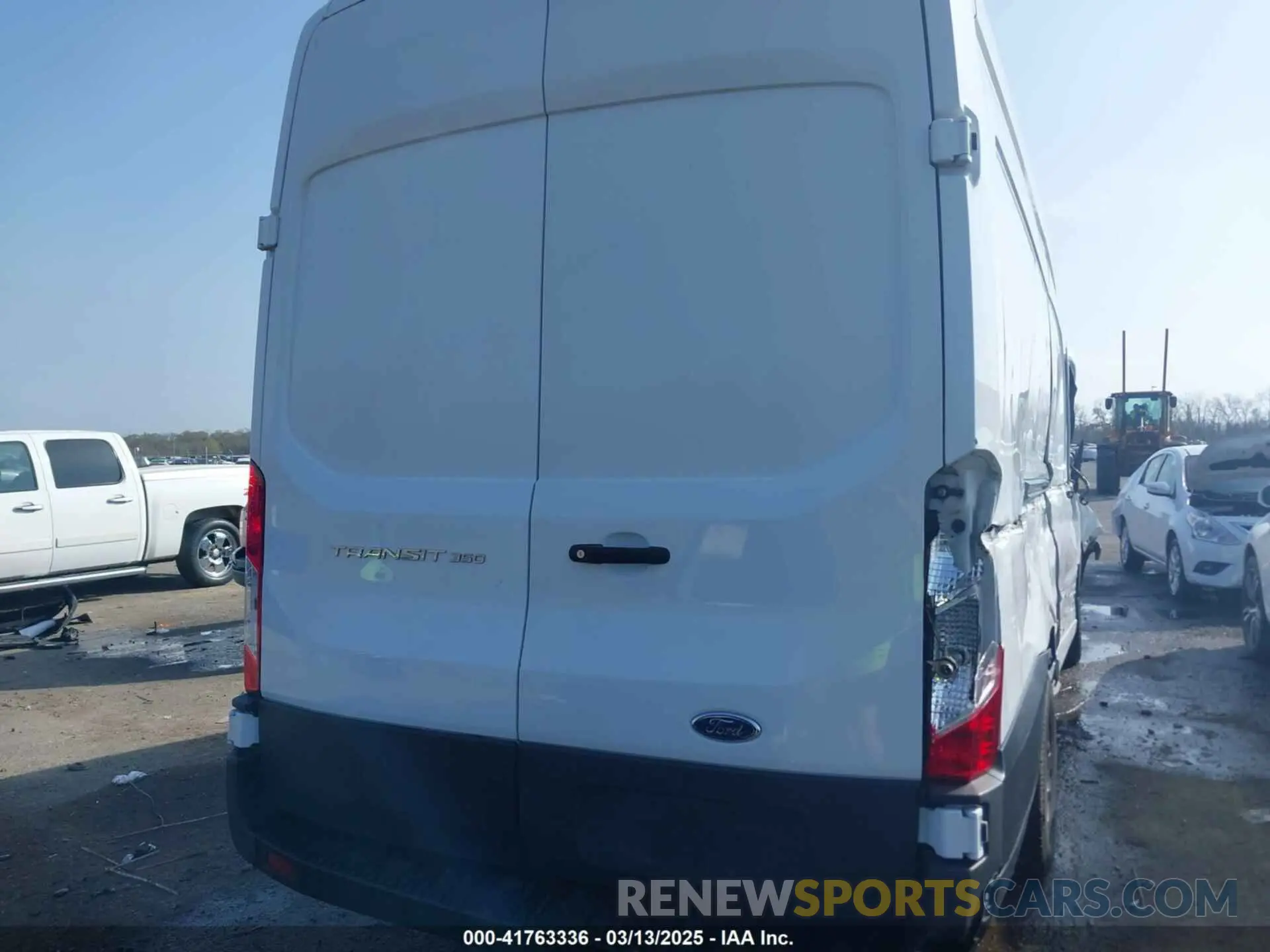 16 Photograph of a damaged car 1FTBW3X81NKA04543 FORD TRANSIT-350 CARGO VAN 2022