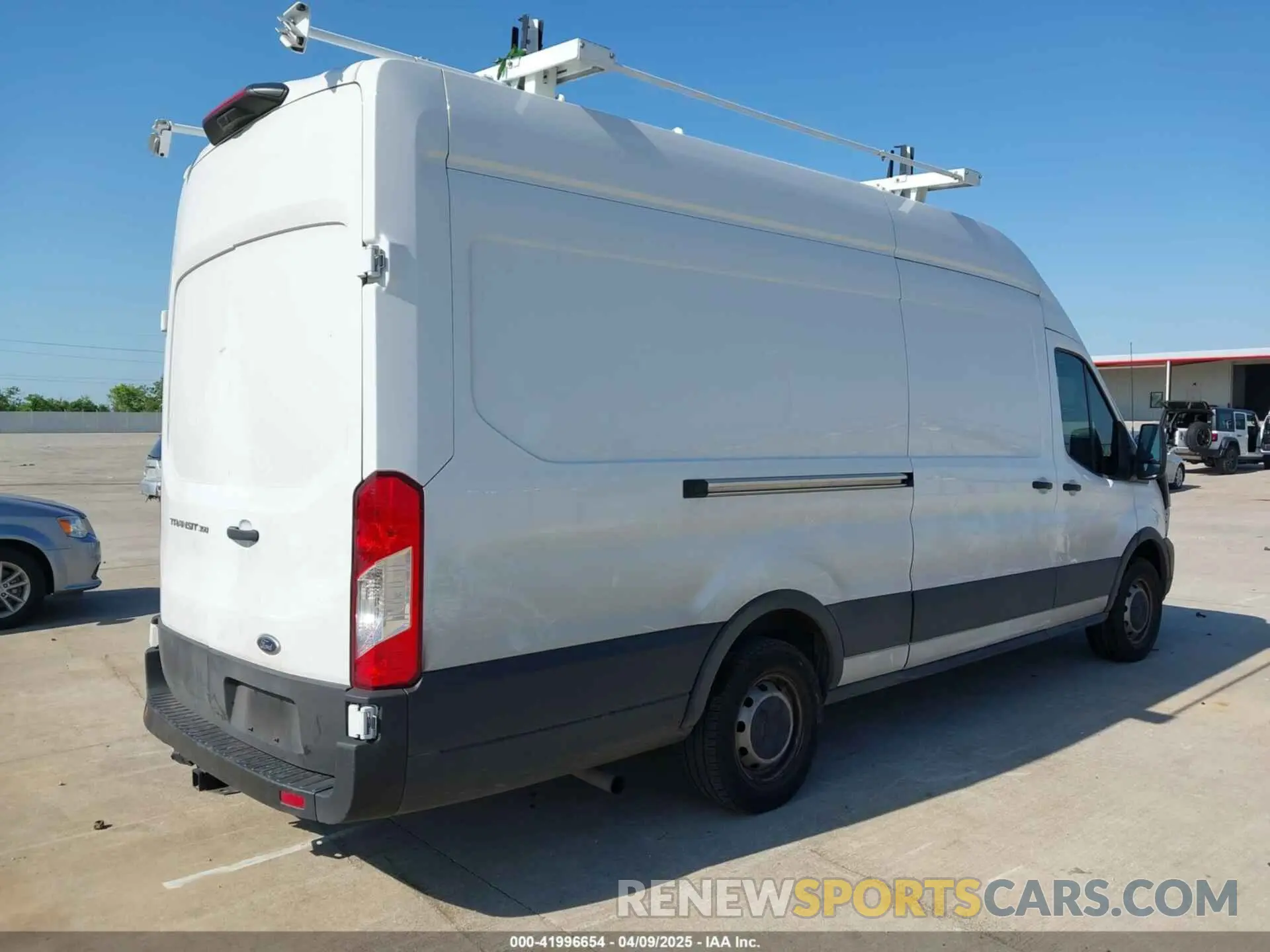 4 Photograph of a damaged car 1FTLW3X86PKC12960 FORD TRANSIT-350 CARGO VAN 2023