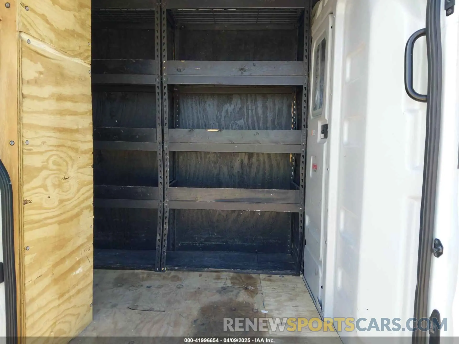 8 Photograph of a damaged car 1FTLW3X86PKC12960 FORD TRANSIT-350 CARGO VAN 2023