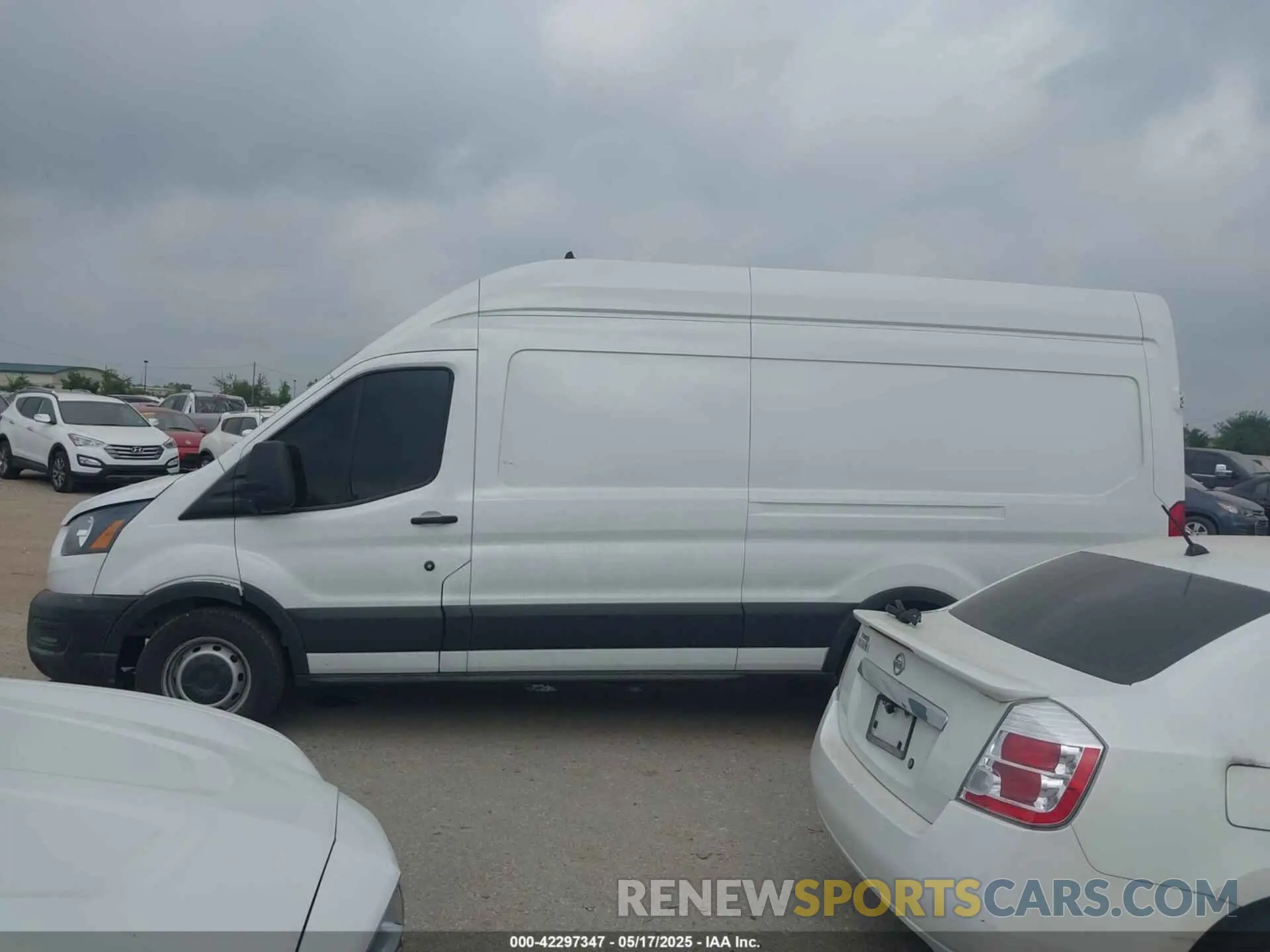 14 Photograph of a damaged car 1FTBW3XG2SKA52765 FORD TRANSIT-350 CARGO VAN 2025