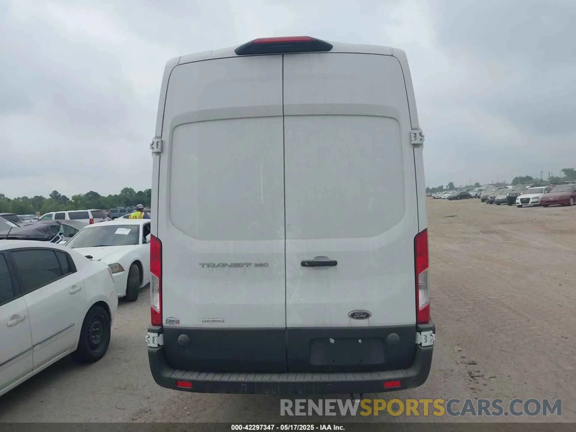 16 Photograph of a damaged car 1FTBW3XG2SKA52765 FORD TRANSIT-350 CARGO VAN 2025