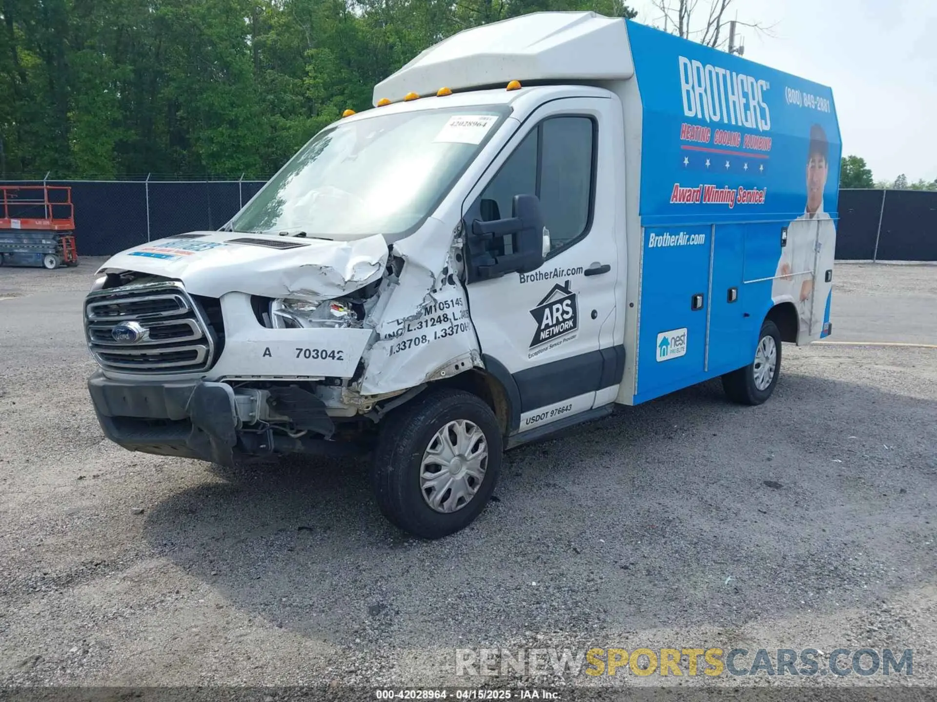 2 Photograph of a damaged car 1FDBW5PM3KKB67209 FORD TRANSIT-350 CUTAWAY 2019