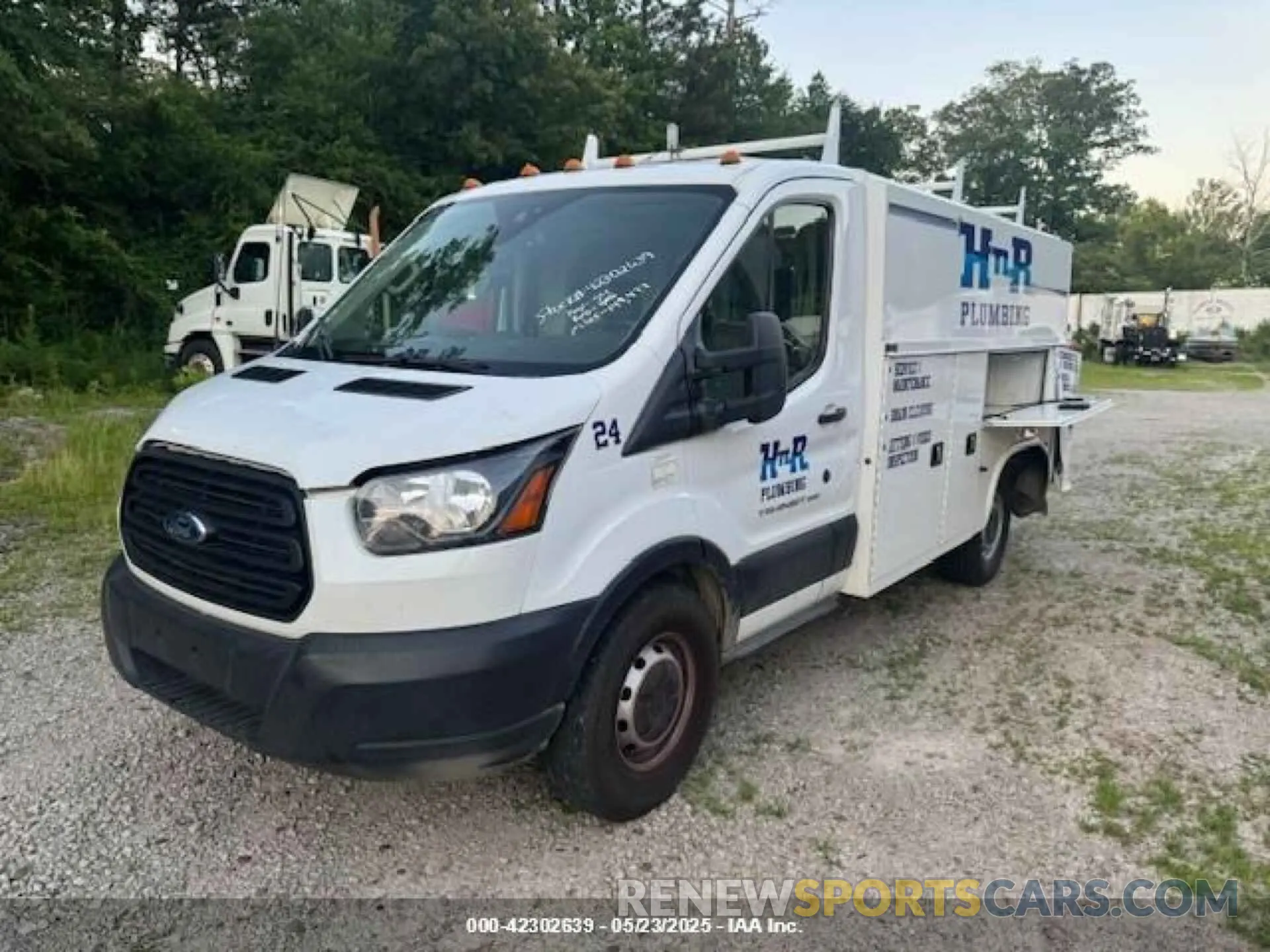 2 Photograph of a damaged car 1FDBW5PM5KKA21264 FORD TRANSIT-350 CUTAWAY 2019