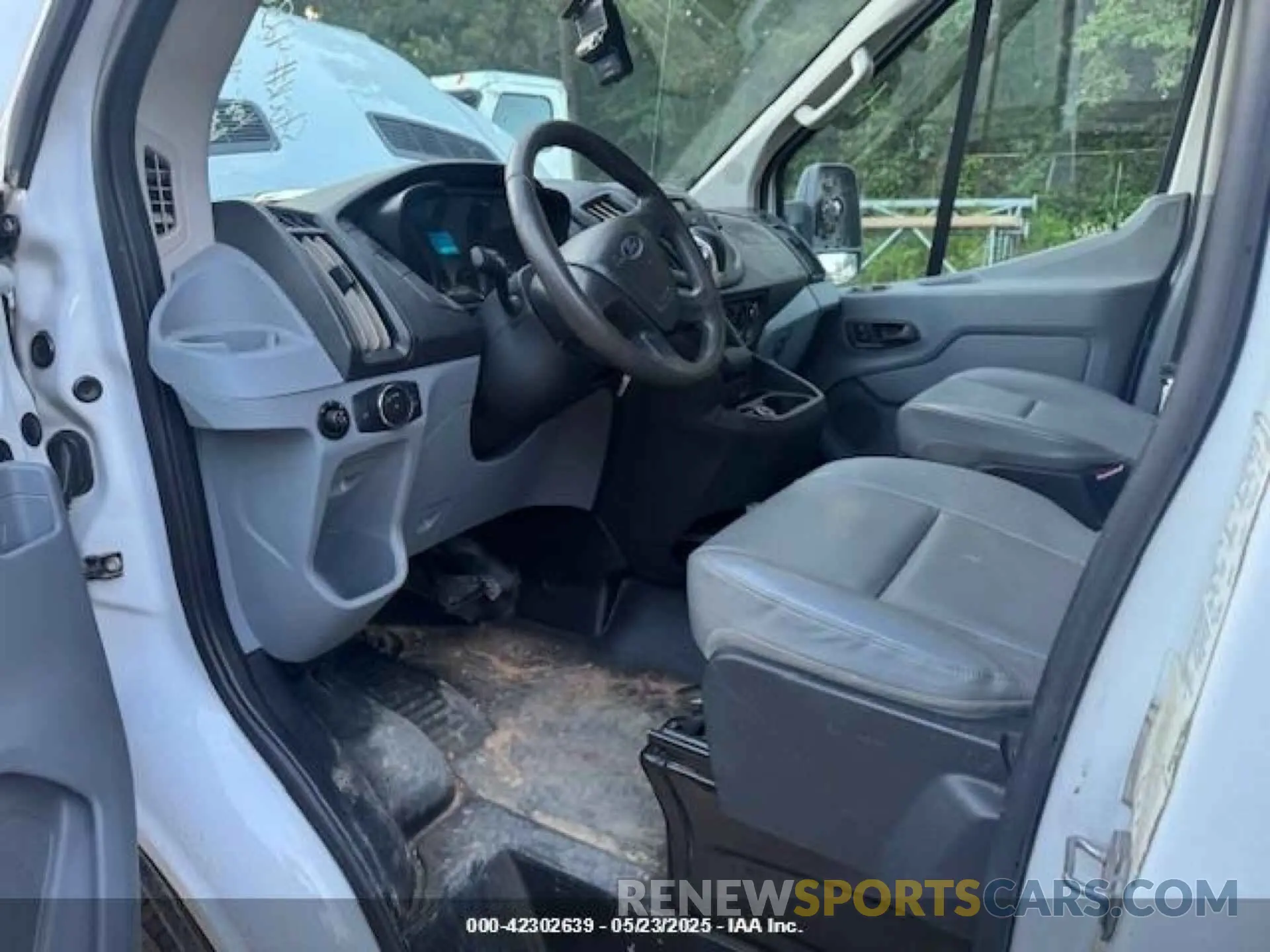 5 Photograph of a damaged car 1FDBW5PM5KKA21264 FORD TRANSIT-350 CUTAWAY 2019
