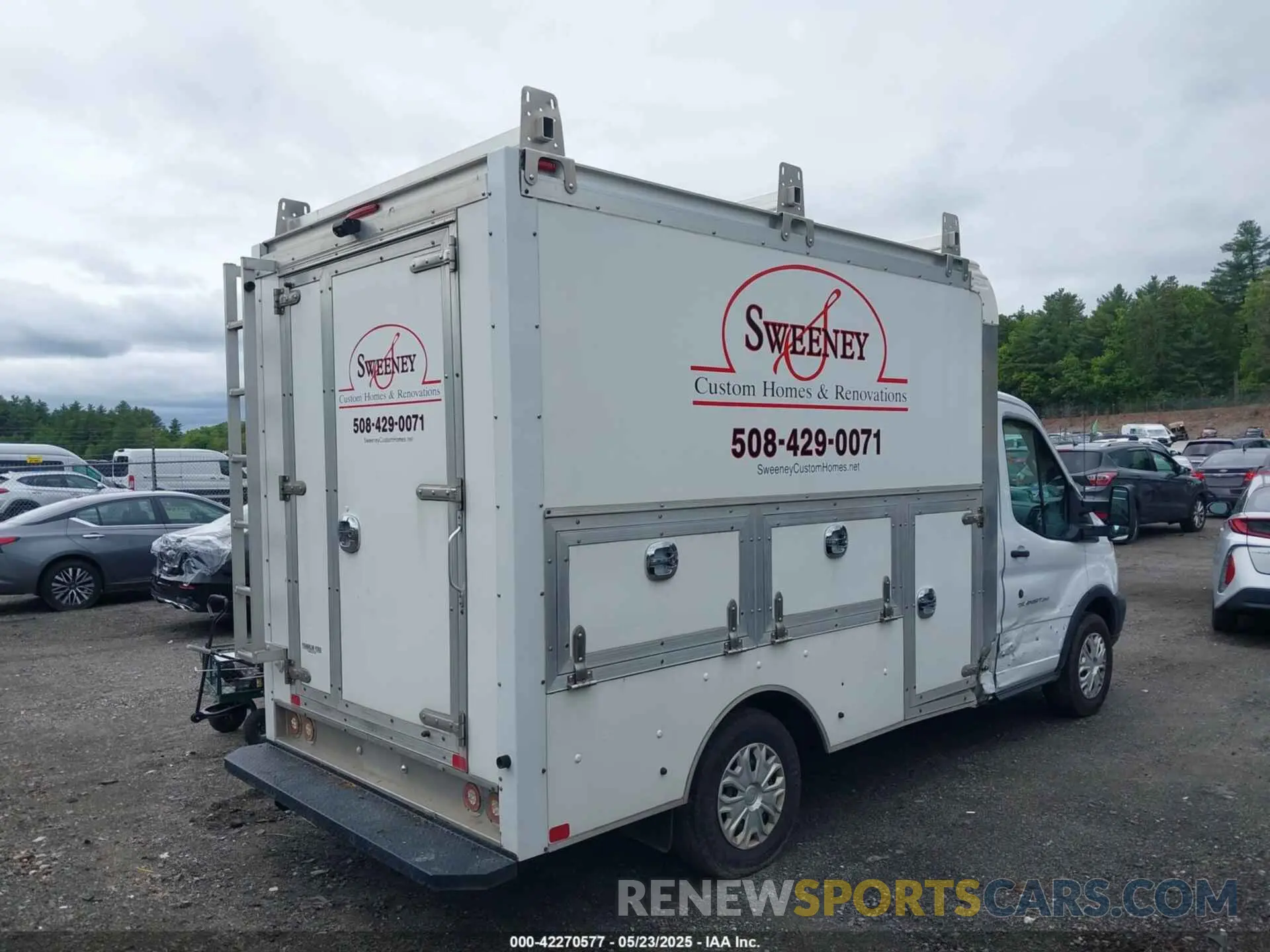 4 Photograph of a damaged car 1FDBW5PM8KKA68031 FORD TRANSIT-350 CUTAWAY 2019