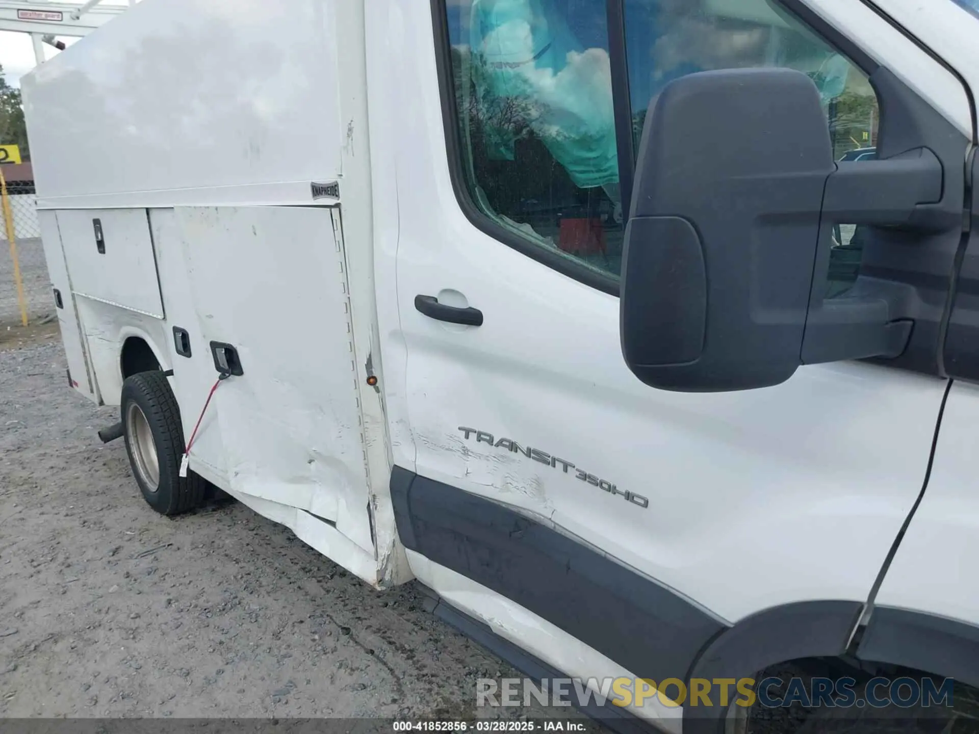 11 Photograph of a damaged car 1FDBF6P86LKB53296 FORD TRANSIT-350 CUTAWAY 2020