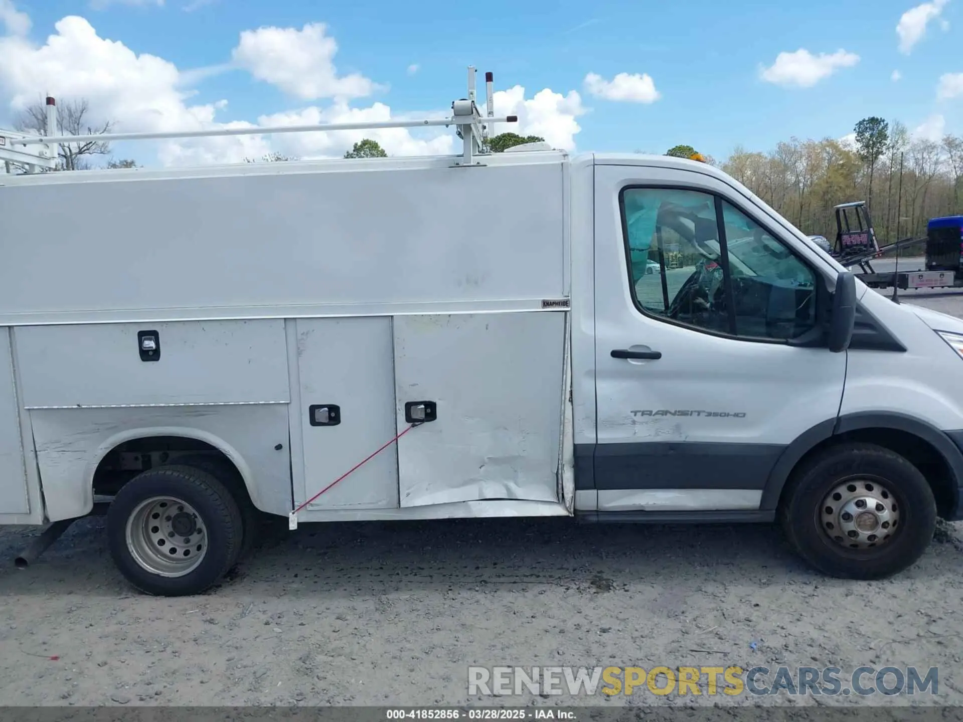 13 Photograph of a damaged car 1FDBF6P86LKB53296 FORD TRANSIT-350 CUTAWAY 2020